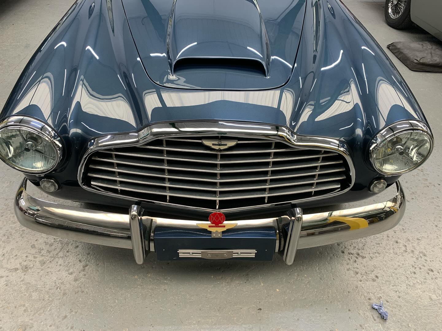 Some very nice styling on this Bertone DB2 Drophead, and it’s come out beautifully #Astonmartin #Bertone #DB2 #classicastonmartin