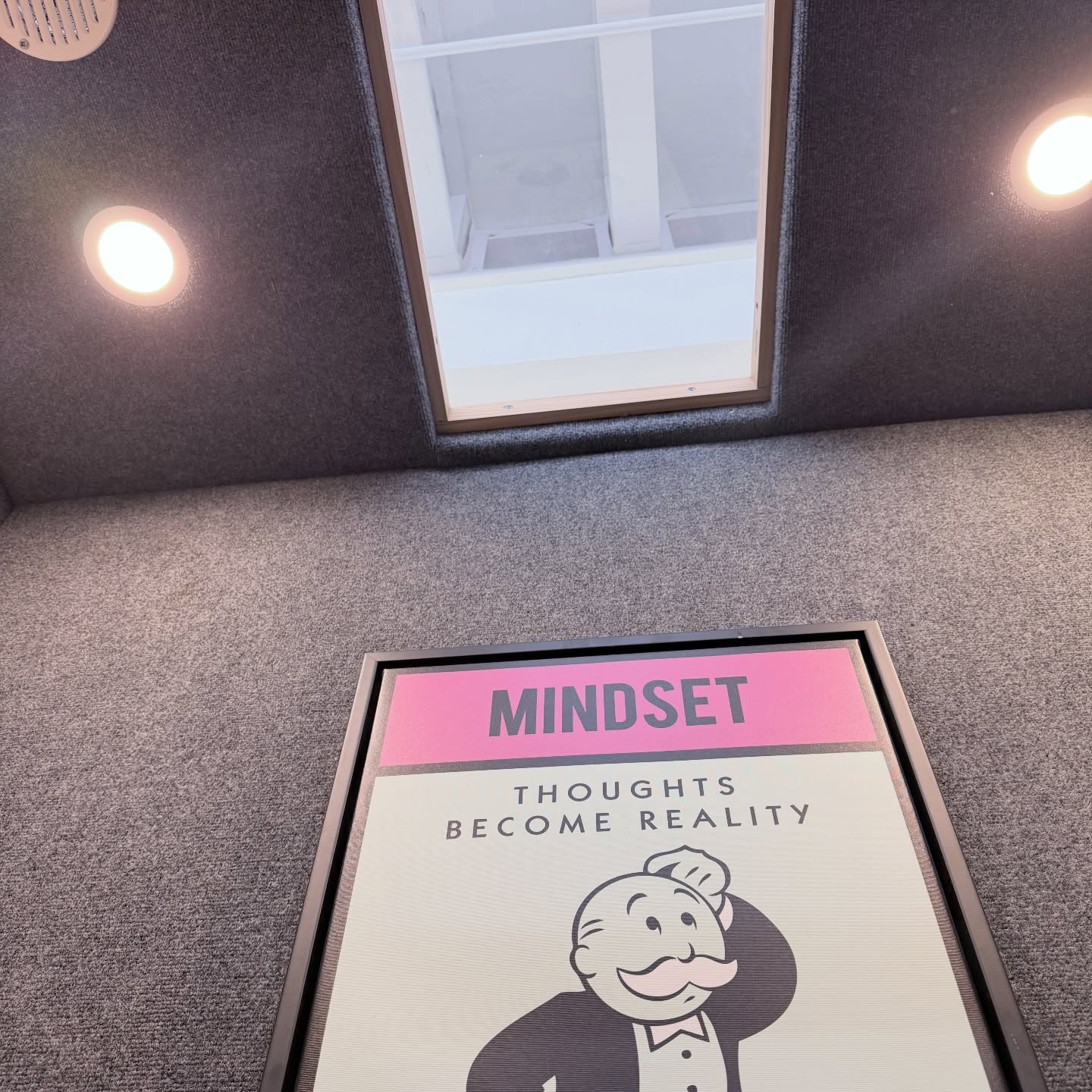 Office vibes ✨ immaculate ✨