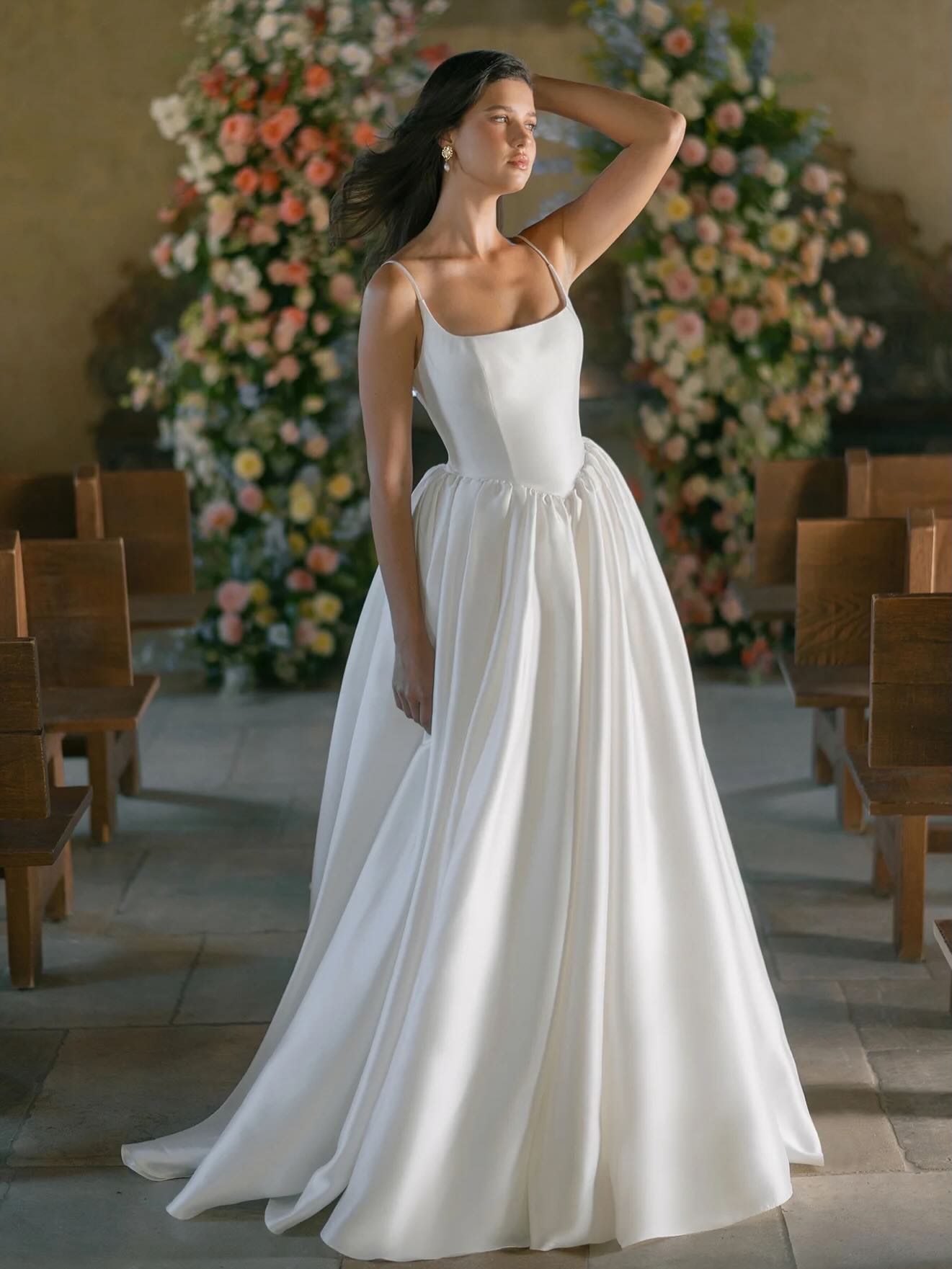 Clean and classic in all the best ways 🤍🕊️ Our latest arrival from @allurebridals !🤍