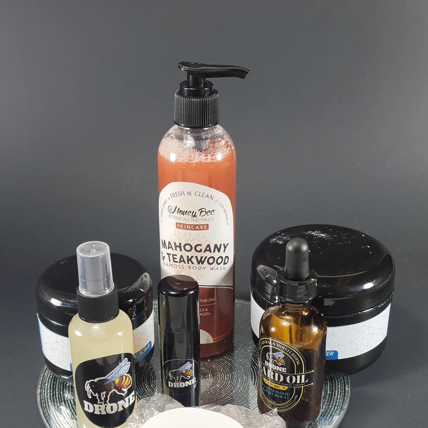Giving you a better view of what comes in each box. The men's as well as the ladies. There will be other options available at the pop-up. But...it's still the best from Honeybee to you.