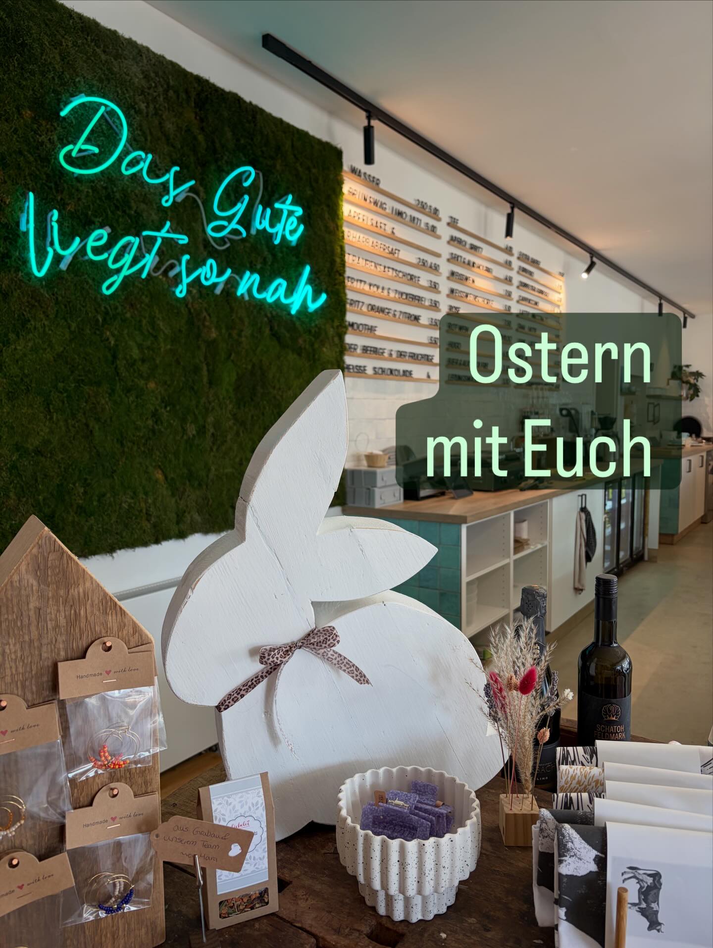Ihr Lieben, wir haben uns heute entschieden, Euch am Ostersonntag zu verwöhnen. Es wird Tischbuffets für Euch geben und zusätzlich noch ein paar wunderbare Oster Leckereien. Alles wird liebevoll dekoriert sein. Los geht’s um 10 Uhr. Schaut gerne bei uns rein und reserviert einen Tisch für Euch und Eure Lieben oder schickst uns eine E-Mail an hallo@brunswig1871.de #brunswig1871 #todendorf #dasguteliegtsonah #stormarn_entdecken #caféliebe