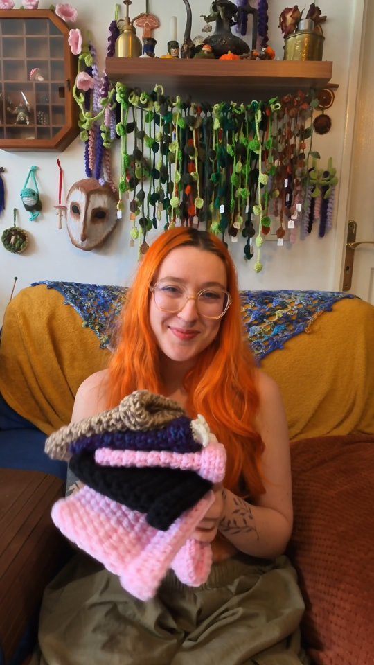 ✨ Les bonnets de la semaine ✨
Ces 5 bonnets sont en route pour rejoindre leur propriétaire !
Ils sont si mignons leur correspondent tellement. 🧡
Ils reviendront bientôt dans l'Échoppe !
#creatricefrancaise #artisan #yarn #crochet #faitmain