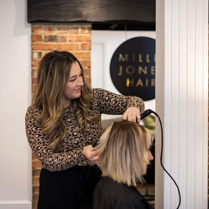 Good news… Sam’s back from maternity leave on Tuesday 17th March! 🎉
If you’ve been waiting for her return, now’s the time to get booked in because her appointments fill up fast.
Call to secure your spot — we can’t wait to have her back in the salon! ✨
#maternityleave #back #surreysalon #hair #haircut