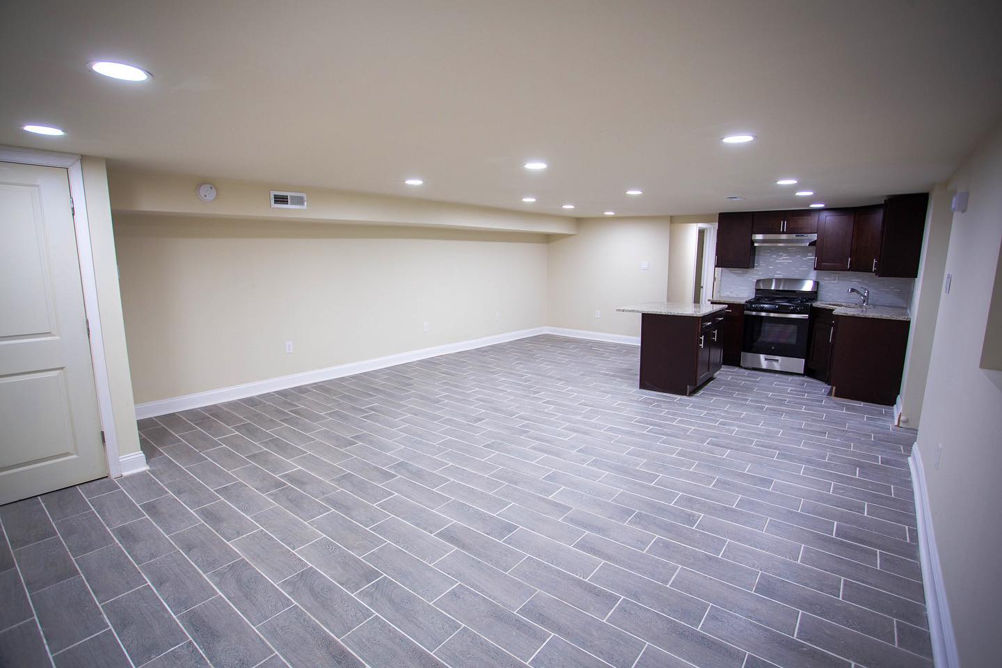 UNIT C - 2 BED 1 BATH APARTMENT FOR RENT ๐๏ธ
MORE INFO: https://nextdoormngt.appfolio.com/listings/detail/a6bec9db-5069-4375-ae09-f903dba35b7c
#philadelphia #philly #philadelphiarealestate #phillyagent #phillyinvestors #philadelphiainvestor #realestate #realestateagent #realestateinvesting #realestatetips #phillyphilly #phillysupportphilly
#northeast #northeastphilly #westphilly #weatphiladelphia #southphilly #southphiladelphia #eagles #sixers #76ers #olney #mayfair #philadelphiaairport #northernliberties #northphilly #northphiladelphia #manayunk #fairmountpark #nextdoormanagement