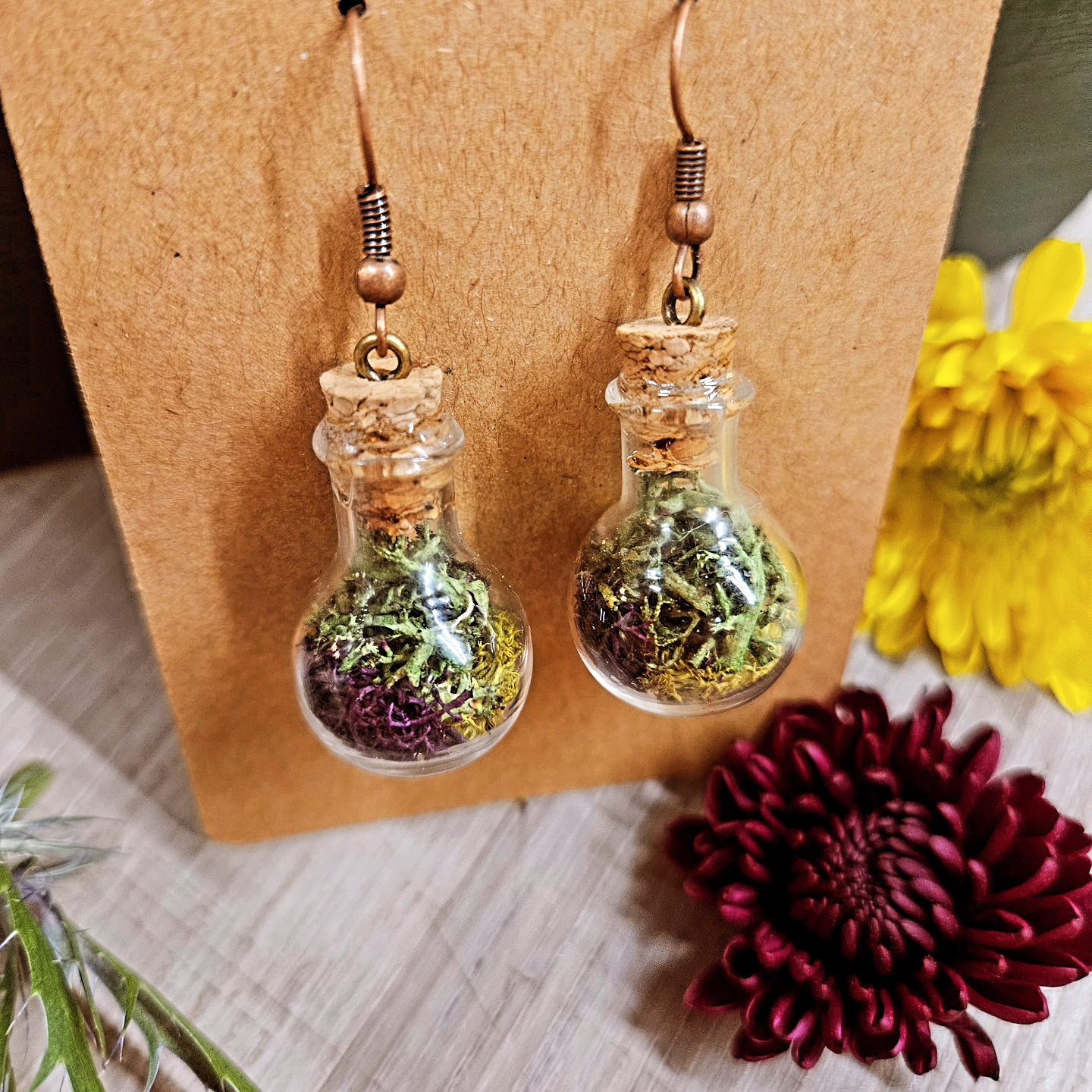 Had a photoshoot at my friends cacao ceremony yesterday. Ive been having a lot of fun making new earrings and necklaces, and they're selling fast! $22 each
#handmade #driedflowers #wearableart #madeinboston