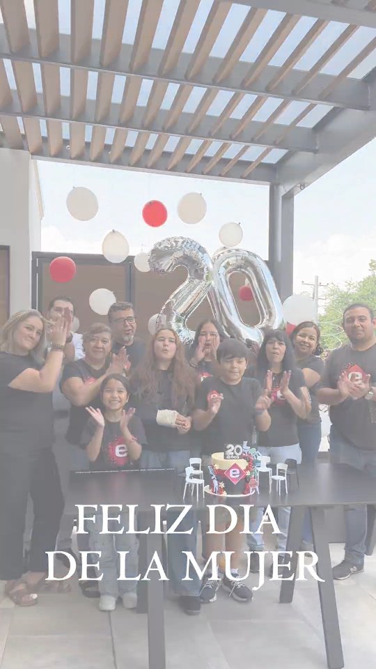 En este Día Internacional de la Mujer, hacemos una pausa con orgullo en Encontacto.💜
Queremos reconocer el impacto invaluable de cada una de las mujeres que, con su talento y dedicación, nos consolidan como una empresa líder.
Gracias por brillar con luz propia y por ser pieza clave de nuestra evolución.
¡Por un futuro de igualdad construido juntos! ✨
#MujeresEncontacto #felizdiadelamujer #mujeresqueinspiranmujeres