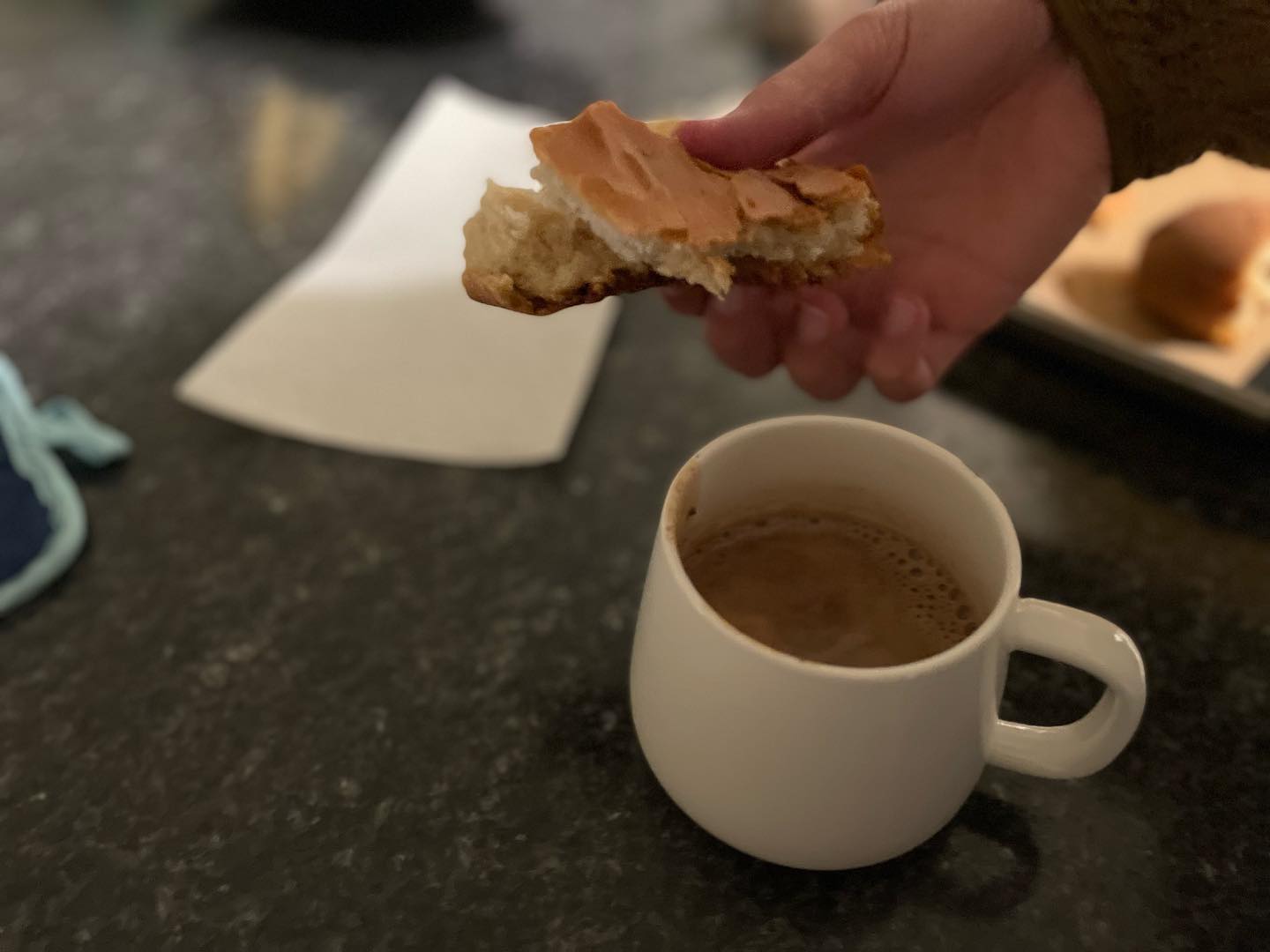 Some fresh bread with hot cocoa for this sweater weather 🤣
