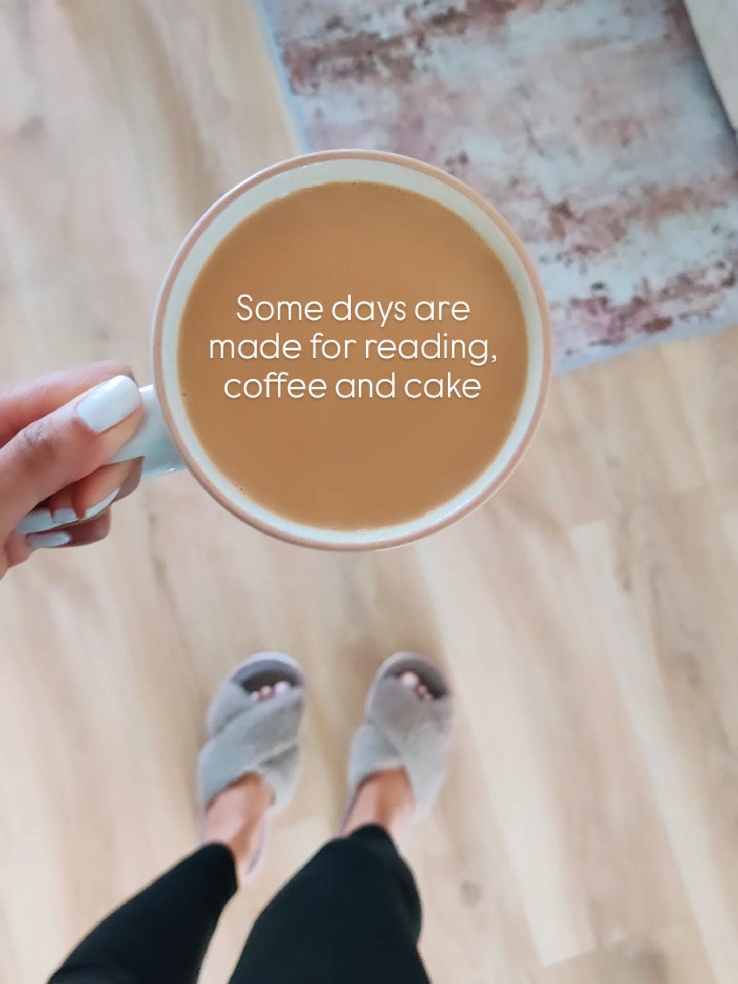 Reality check 😬I genuinely thought I was ok with the foods I eat, but my camera reel has made me see how much sugar I actually eat.
"I'll have a massive slice of your double chocolate cake with my salad, please." #guilty
Anyway, it's Sunday and that's what Sundays are for 🍩🖤😏