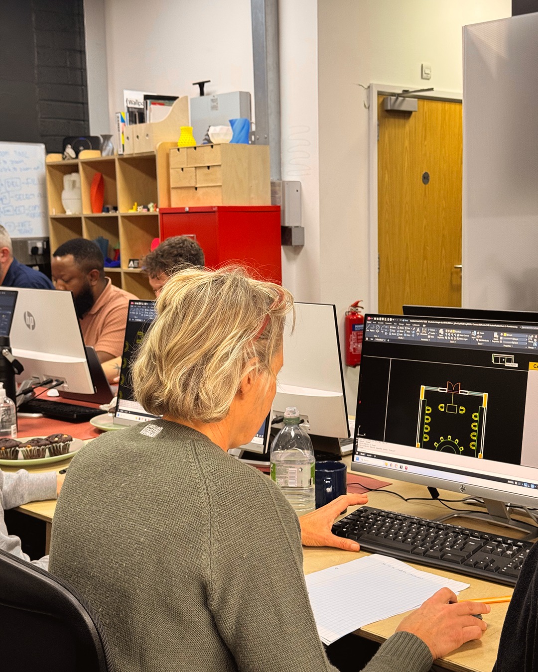 Spring Into Creativity 💡
March is here, and it’s the perfect time to refresh your skills and ignite new ideas. Whether you’re learning something new or sharpening what you already know, our designer software courses give you the hands-on experience to step into the season with confidence, creativity, and momentum.
#LondonSoftwareTraining #Design #DesignSoftware #SpringLearning #CreativeGrowth