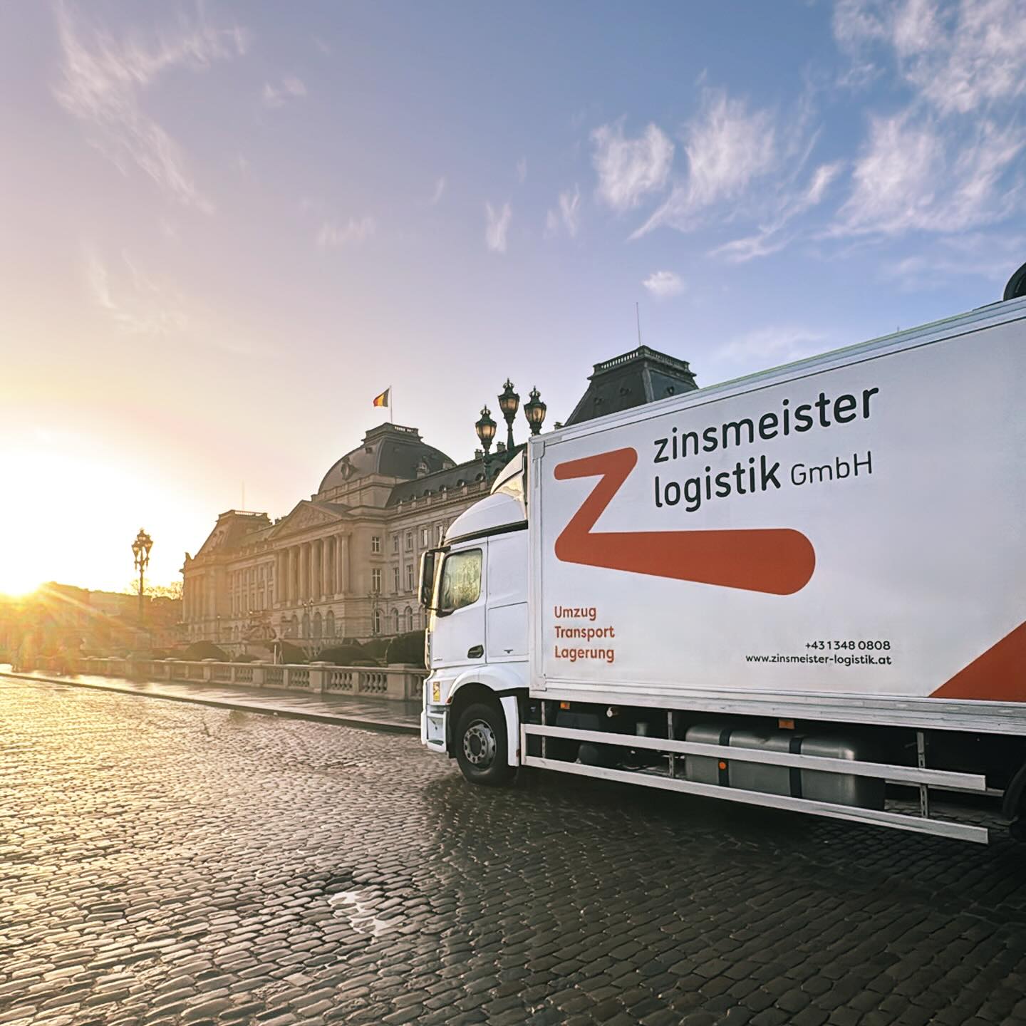 Ein kleiner Rückblick auf den Monat Februar: da durften wir das Chinesisches Orchester Wuxi auf ihrer Tournee für das Große Chinesische Neujahrskonzert 2026 begleiten. 🤩🎆
Unsere Tour führte uns über Brüssel, Hamburg, Stuhr, Düsseldorf, Erl, Wien und Budapest! 🇧🇪🇩🇪🇦🇹🇭🇺
—
zinsmeister logistik ist Ihr verlässlicher Partner. Lassen Sie sich unverbindlich beraten!
—
01 3480808
office@zinsmeister-logistik.at
#vienna #wuxisymphonyorchestra #sicherverlässlicherfahren #zinsmeister #zinsmeisterlogistik