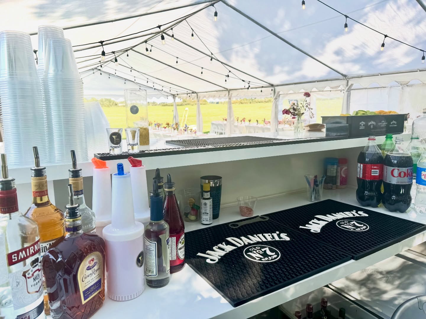 #AAAMobileBartending #WeddingBar #barsetup #weddingbartender