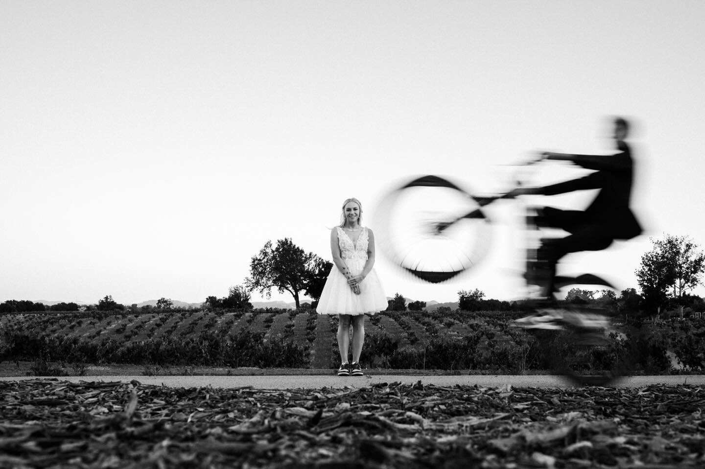 Wheeling into your wedding like…. 🚲
Venue: @oakandivyathsh
Photo: @burlapandoakphoto
Dj: @modernsymphonydj
Coordinator: Diana Howell @reynoldshowell
Catering: @laparrilla_taqueria
Floral: Diana Howell
Dress: @epiphanyboutique_slo
Bar: @oakandivyathsh
Hair: Nichole Potter @nichole.hair
Makeup: Kelly Mendoza @beauty.bykellymendoza
Weed Bar: @grassfed.la
Spray Tan : @purelygoldentans
#templeton #pasorobles #oakandivy
Oak & Ivy Home Sweet Home Cottage Wedding