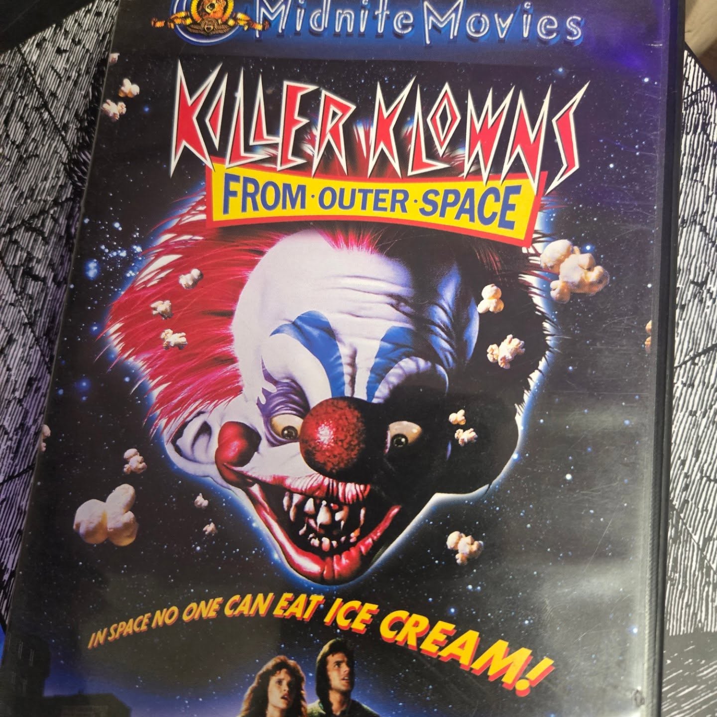 Creepy media now and always at Mod-Tiki Market! @modtikimarket @benningtons_antique_center @killerklownsfromouter @71_supercreep @alfredhitchcockofficial @theaddamsfamilyofficial @edwardgoreytrust