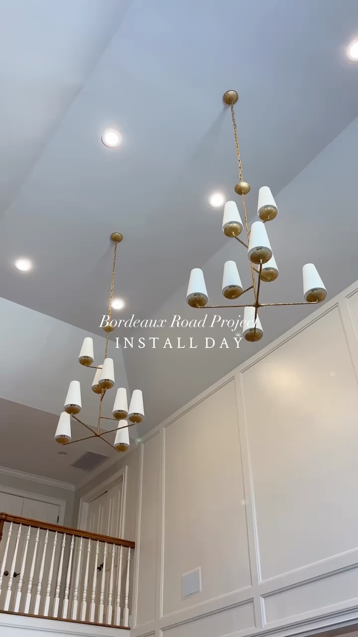 Designing beautiful spaces is what we do, and we love every step of the process!
#njinteriordesigner #njdesigner #designservices #installday