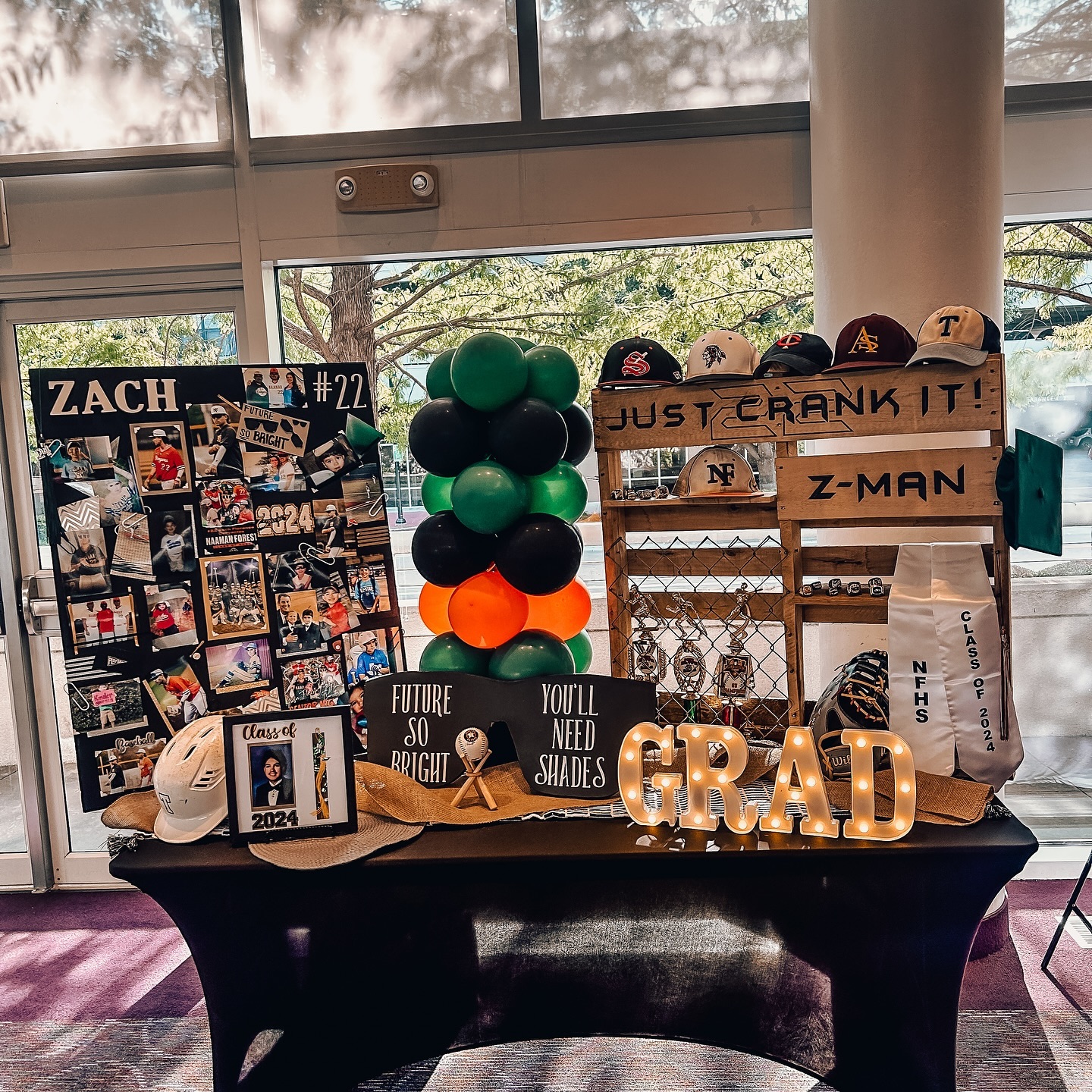 βΎοΈ GRAD VIBES ONLY βΎοΈ Ask about our graduation table package to take the guess work out of celebrating your senior π€
Package includes photo board, decor, tablecloth, personalization,, props; etc, you just send the photos and bring your special memories!
Modernpopco.com to book π«ΆπΌ