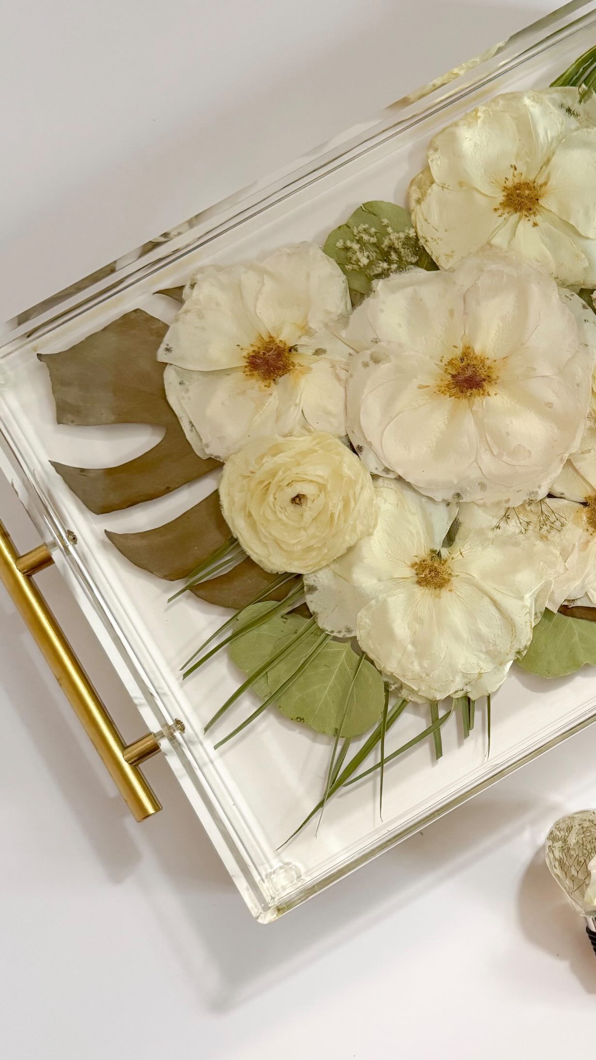 Don’t be that bride!
Your bouquet deserves more than a vase on the counter for a few days💐
Reserve your wedding date with a $150 deposit and get a FREE large ring holder when you book this month! (Add product to your order and use code FREERING)
No commitment on pieces you choose today, you can finalize everything closer to your big day🥰
Future you will be glad you did✨🫶🏻🌸
Link in bio under “book now!” to get started!
⸻
#WeddingBouquetPreservation
#FlowerPreservation
#2026Bride
#WeddingFlowers
BridalKeepsake