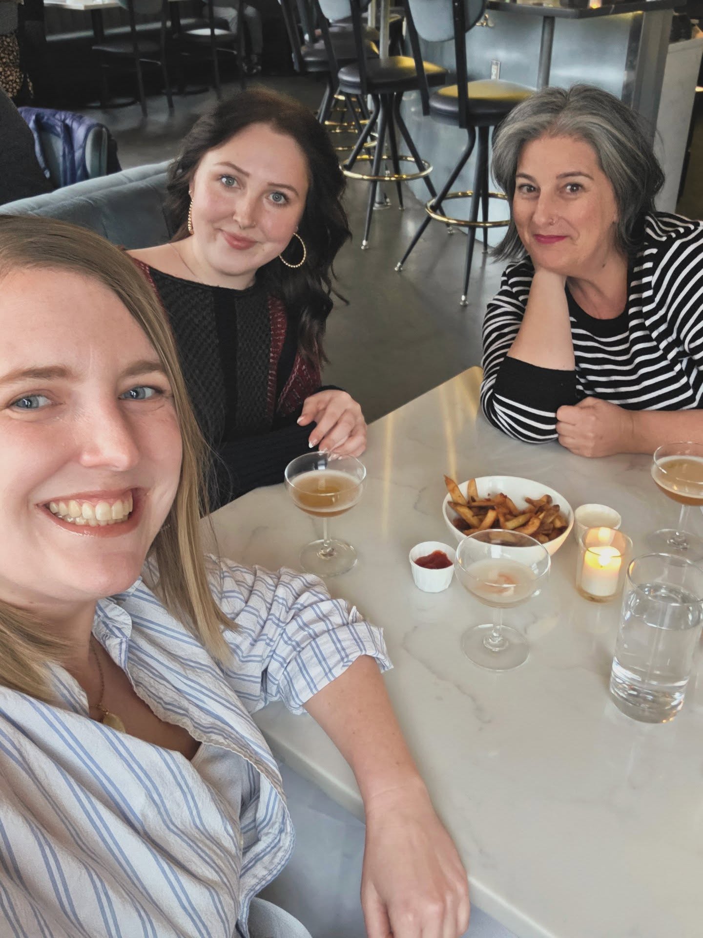 Cocktails with the gals that help the community? Count us in 🙌🍹
For the month of March, @chelseafarmsoysterbar has a cocktail called the Yellow Brick Road 💛 with proceeds benefitting @homesfirstwa 🏠 and their work providing affordable housing in the South Sound
I love when our community finds creative (and delicious) ways to show up for each other. Cheers to that 🥂