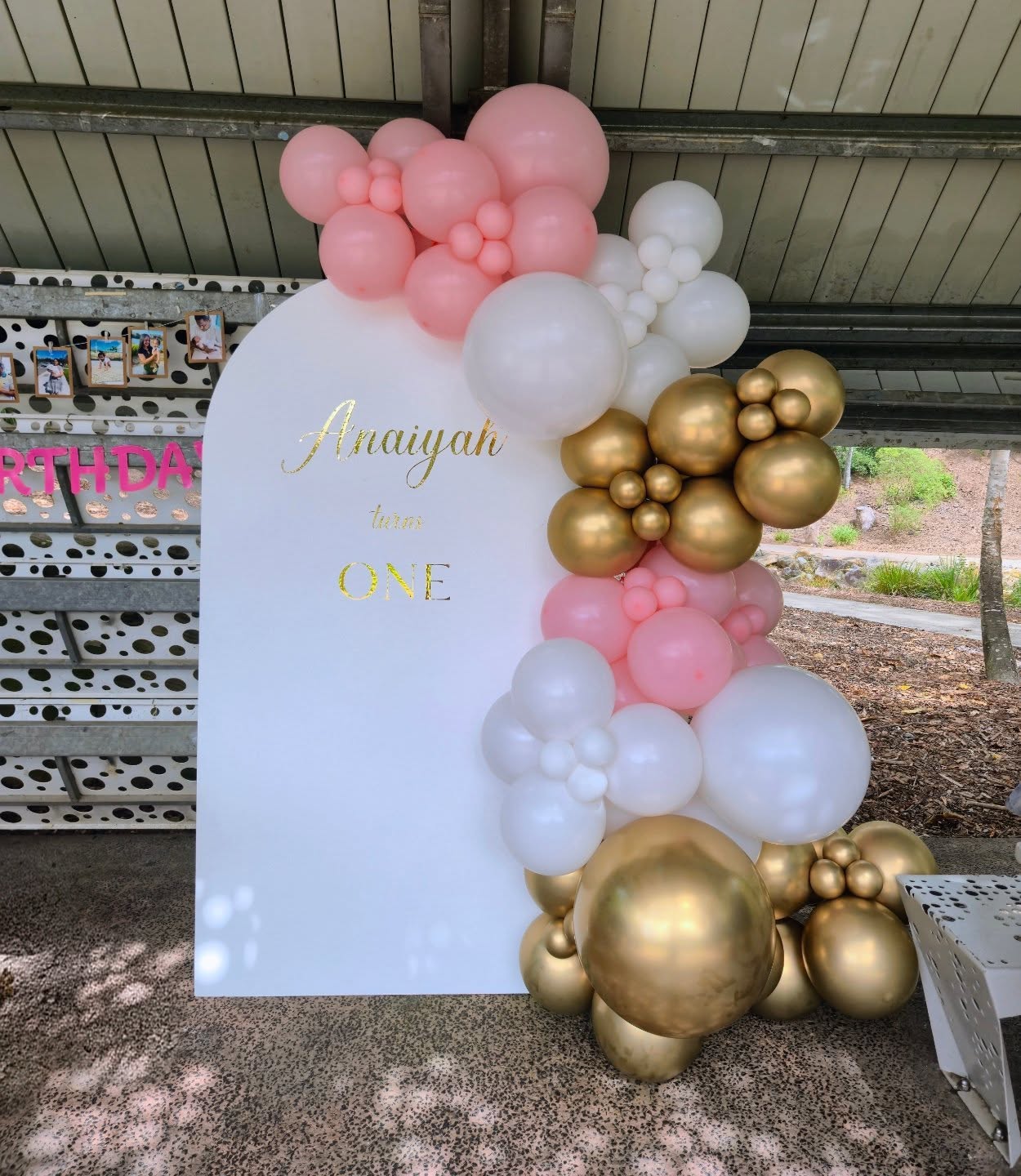 Anaiyah turns One 🩷🤍
#pinkballoongarland #1stbirthday