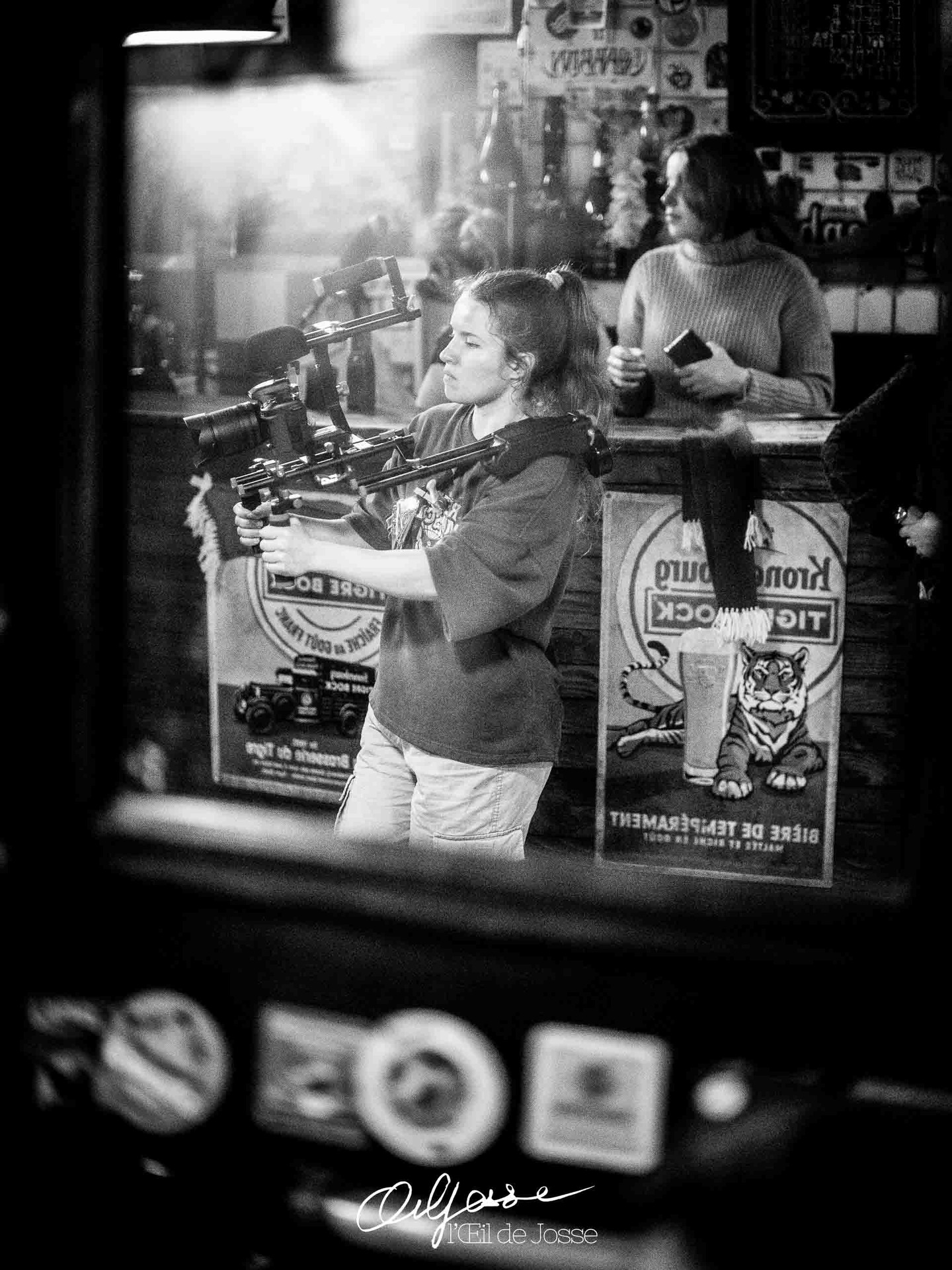 "CHADLANIA STAHELSKU*" 🎬🎥
Tournage du court-metrage mis en scène par Melania Cherascu dans la bar La Charbon d'Orléans.
* Vous l'avez ? Référence au réalisateur de John Wick !
#tournage #courtmetrage #filming #bar #orleans #orléans #culture #sauvonslaculture #cinema #cascade