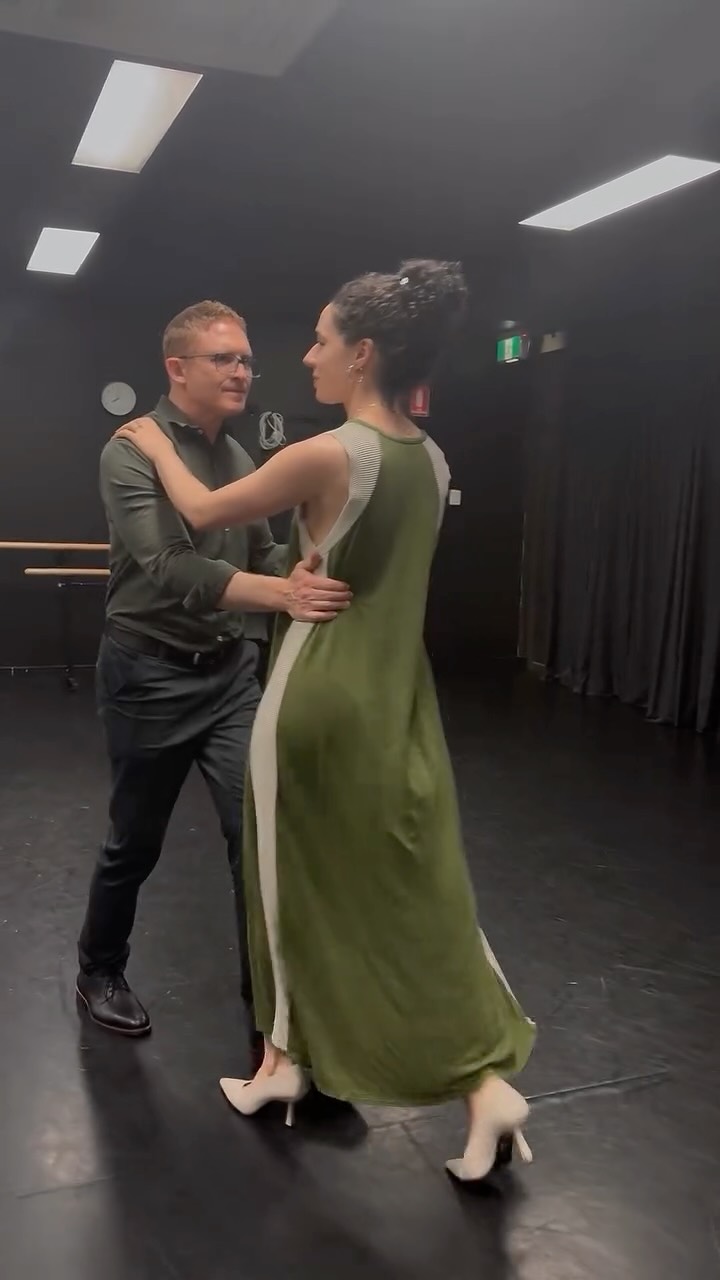 Adrian & Raquel had their complimentary consultation last Saturday!! Why learn just one style when you can learn two 😍
#weddingdance #canberraweddings #firstdance #2026weddings #firststeps