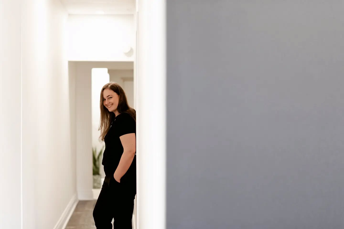 Oh how time flies...
When I first got out of school, I'd told myself I could never open my own business. I didn't want to and even if I did, I couldn't do it. So if feels a little surreal to be celebrating my first year in business!
In opening MoveWell, my intentions were to create a space for the type of therapy I want to provide. Therapy that is built around empowering individuals to take charge of their health, instead of looking for a quick fix.
I wanted to bring movement into passive-based treatments and show that so much more can happen when that patient gets involved.
One year later, I'm so proud of the progress I've made as a therapist and business owner. This past year has pushed me further than I ever thought I could go, mentally and physically. It's been challenging on many levels, but each challenge I looked at as an opportunity for growth, even the challenges that led to complete breakdowns. Those breakdowns led to breakthrough moments in both my professional and personal life.
I'm so grateful for the opportunity I had to open MoveWell, where it's brought me today, and the supportive community that continues to fuel my fire and passion for my job every single day. Thank you for putting your trust in me, I would not be here without you🙏❤
I have goals for this next year, more courses I want to take, more mobility content I want to create, new products I want to offer, and continuing to learn to balance the fine line that is work and personal life.
In the meantime, I'm going to take in this feeling of accomplishment and gratitude for where I'm at today. If there's one thing I've learned this past year, it's to release control and go with the flow, I can do anything if I put my mind to it and have faith! Here's to another year and all the possibilities it holds!
•
www.movewellbelleville.com
#MoveWellBelleville #bellevilleontario #massagetherapy #mobility #iknowitsalongpost #sorrynotsorry