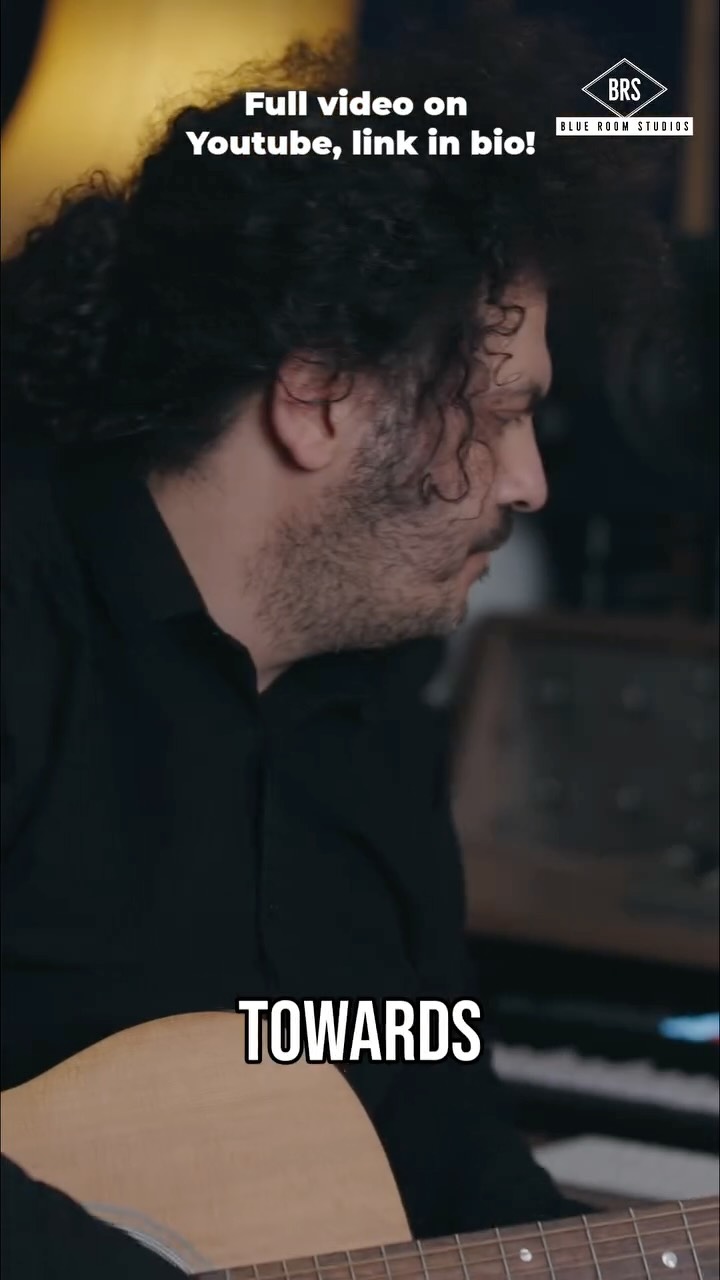 I made a video about the topic on using reference tracks. I think it’s quite an important topic that often gets overlooked. On this excerpt, I show why not to reference too soon — or you might end up writing towards someone else's song instead of your own. Robin Thicke and Pharrell found out the hard way with Blurred Lines. Inspiration is a tool, not a blueprint. Full video on Youtube - Link in bio!
#songwriting #musicproduction #Pharrell #songwriting #musiccopyright