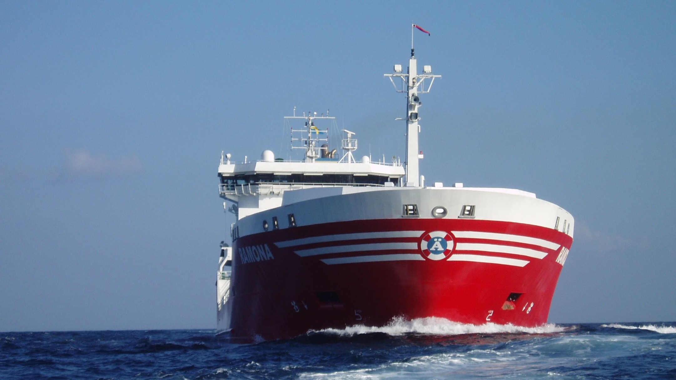 Ramona’s time with us has come to an end. We would like to thank everyone who has been associated with her, especially the crew. We wish the new owners all of the best with this great vessel.
The crew of Ramona has gathered some numbers about the vessel during our ownership:
20 Years
792 Voyages
12 Million tons of cargo
385 Crew members
1350 Paint buckets
411 Changes of oil
722 Sacks of rice
1032 Sunday breakfasts
31 Laps around the world