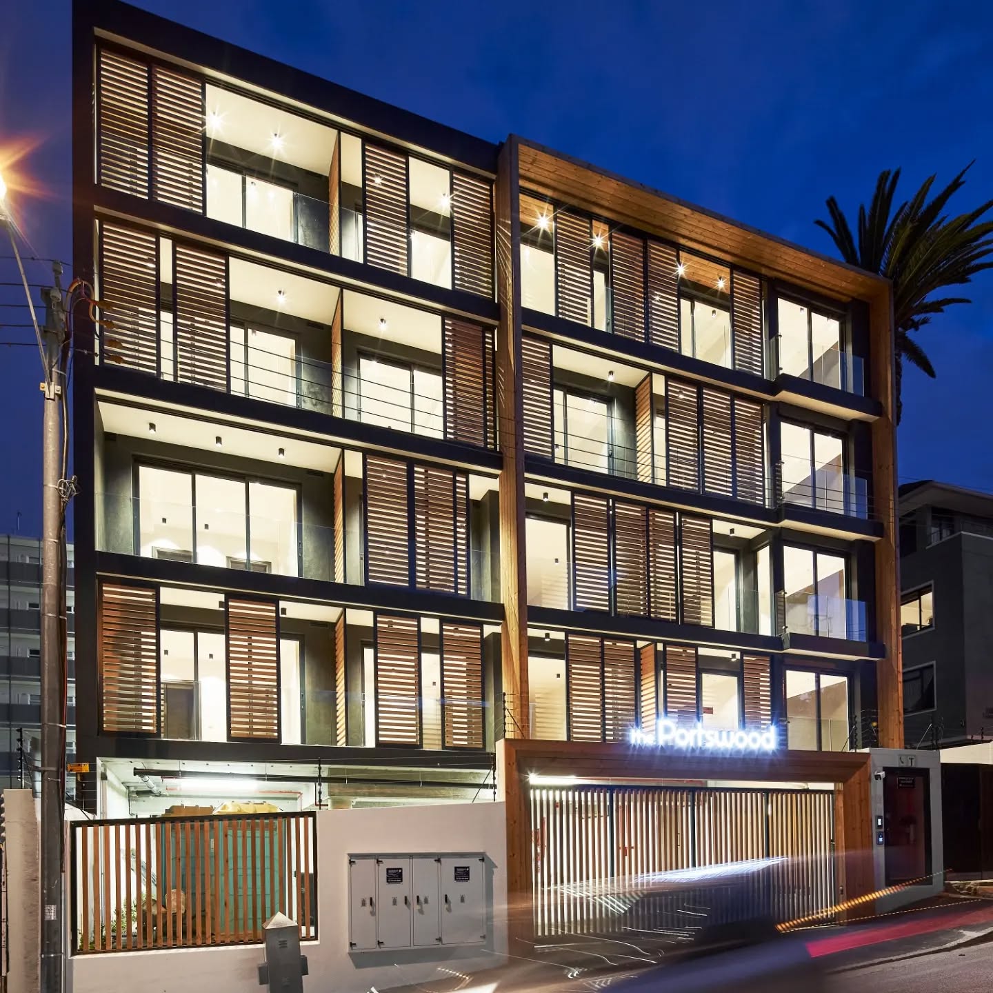 10 months later, on budget, on time, sold out.
Portswood apartments fully completed and new residents moving in.
#apartments #Capetown #design #architecture #masterpiece_architects @grencoprojects @oggieflooring