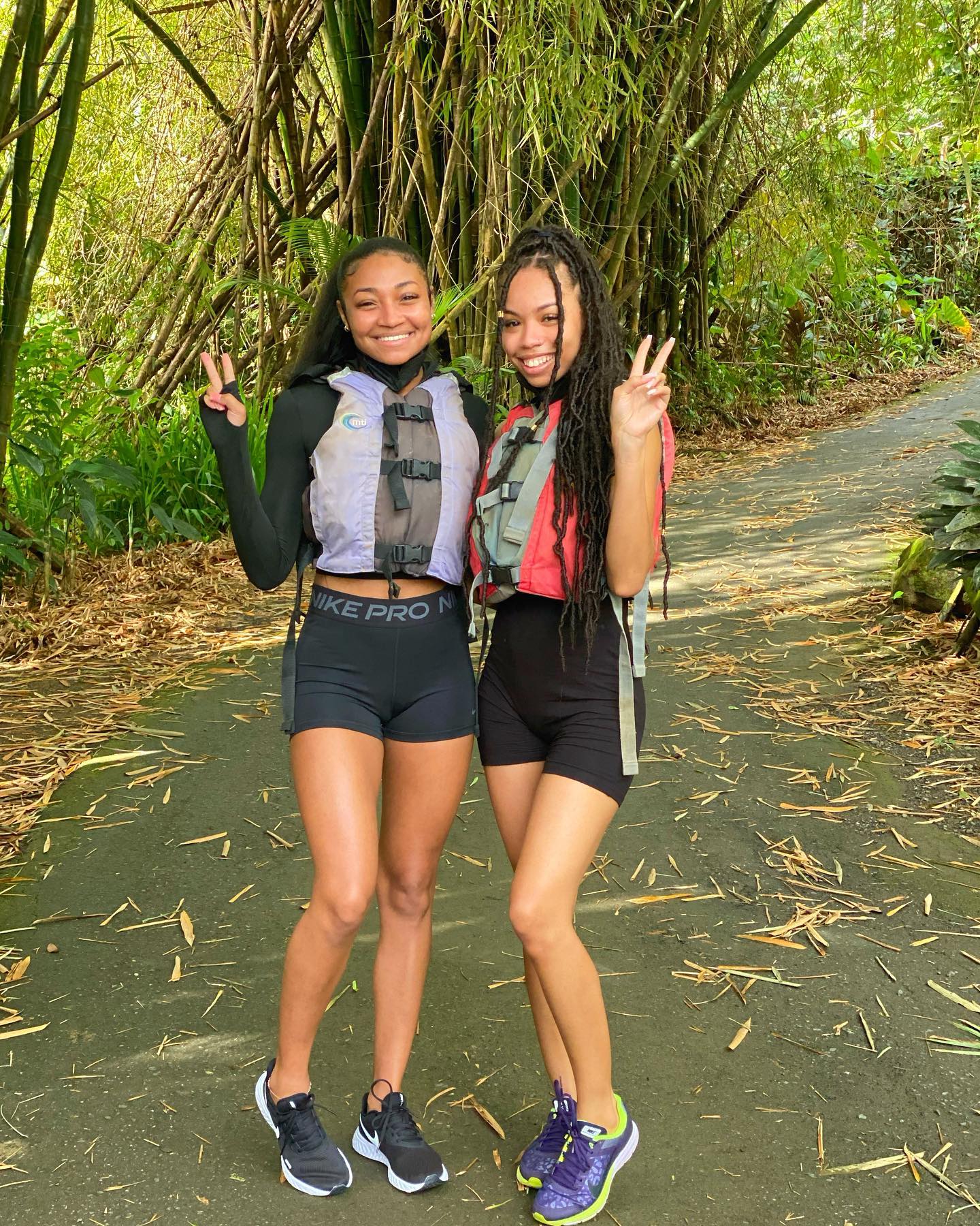 Happy April FLOFI Family! 🌎💎🌱🌊✨
The season of abundance & ascension. April is also an amazing opportunity to share our love and appreciation for the Earth. Help us celebrate World Health Day & Earth day this month by practicing AHIMSA, non-violence towards all living things.
#GrowitheFLO #yoga #happyapril #spring #earthday #worldhealthday #ahimsa #worldpeace #savetheplanet #health #environment #lifestyle