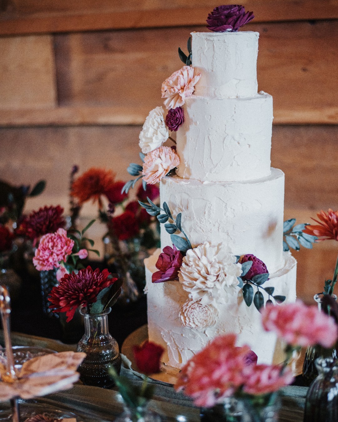It takes amazing partners to create unforgettable events, and @wildflourskitchen always delivers with stunning custom cakes for every occasion.
📸@kinetic.imagery
-
The Mingle Co, Arkansas Event Planner, Event Planner Near Me, Reception Event Planning, Corporate Events, Birthday Event Planning, Bridal Shower Event Planner, Northwest Arkansas Events