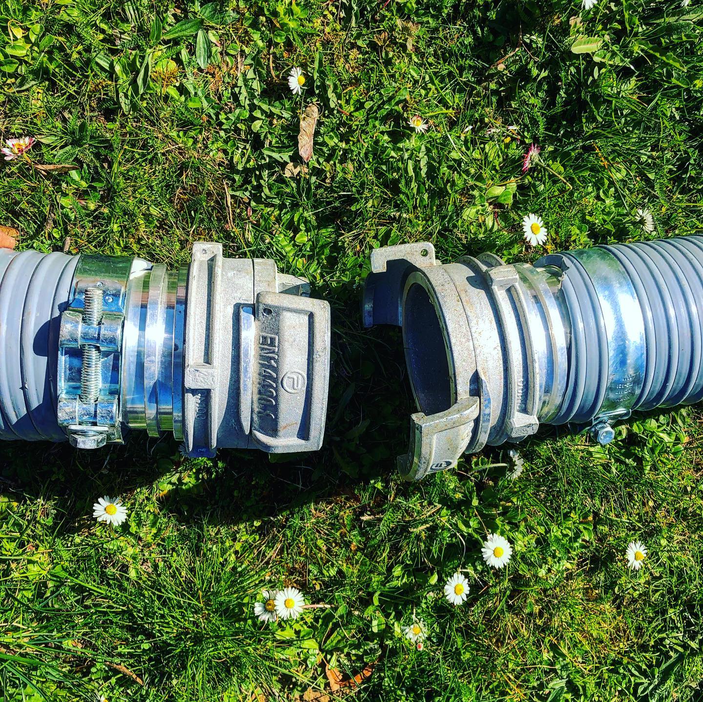 Vidange pour rénovation d’un biofiltre à Puiseux dans l’usine de production d’eau potable #paquerettes #collecteurs #