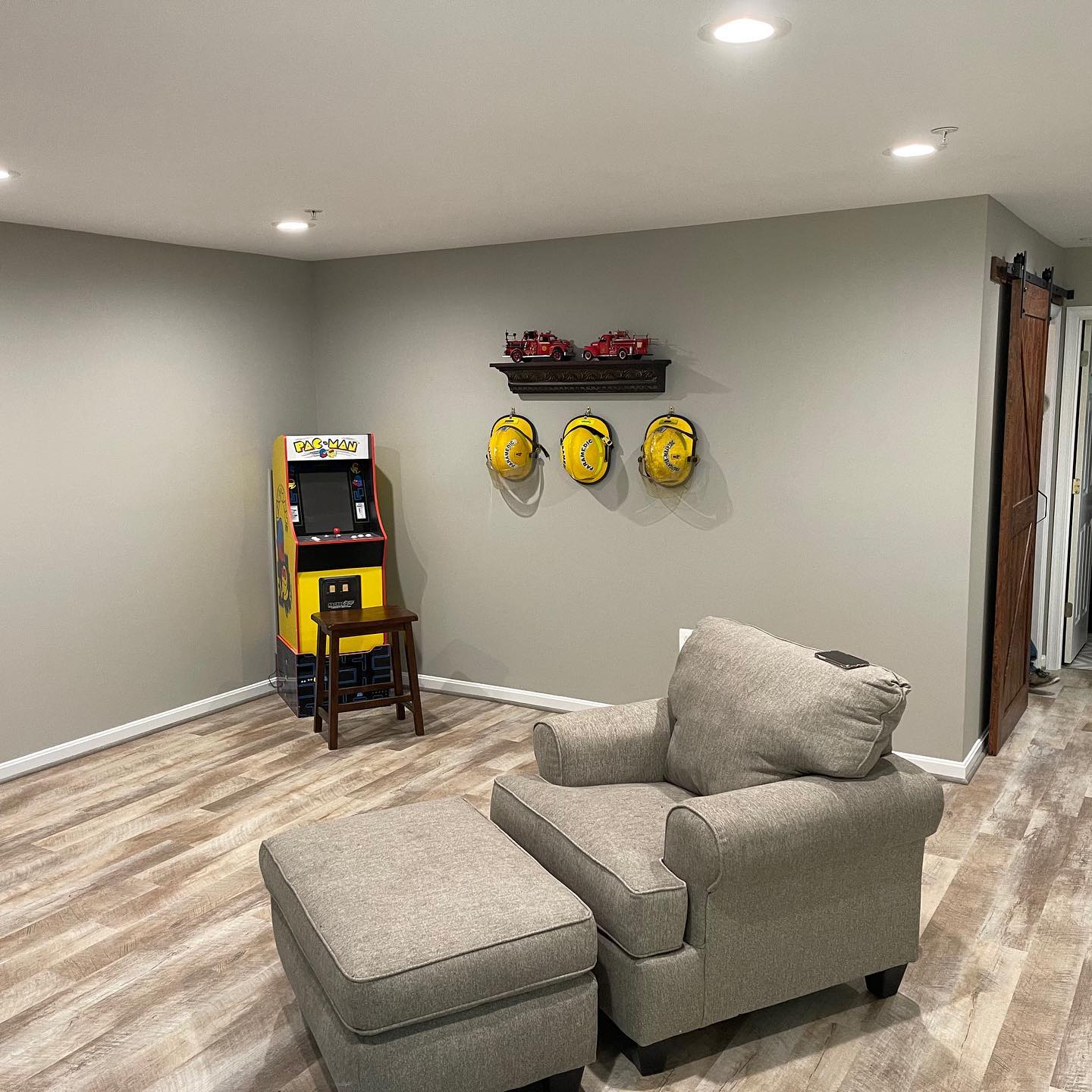 Wow! Transformation achieved by the general construction side of the company.
Framing, paint, bathroom install, plumbing, trim work, and door install all completed by our hardworking team.