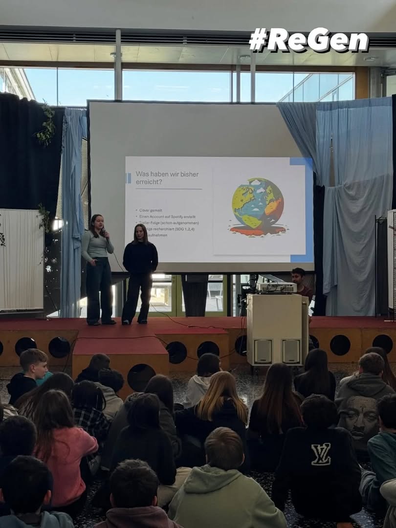 @w_ortlustenau Junge Menschen denken über die Zukunft nach. Junge Menschen bekommen Werkzeuge, um sich diesen Themen zu widmen, indem sie Freiraum im Schultag bekommen. Junge Menschen fragen uns als Bildungs- und Kulturverein an, ob wir sie dabei unterstützen können. Und wie gerne!!!
FreiDay am @bundesgymnasium_lustenau. Was für ein wunderbares Zukunftsprojekt.
#w_ortverbindet #w_ortbildet #w_ortbewegt #regen