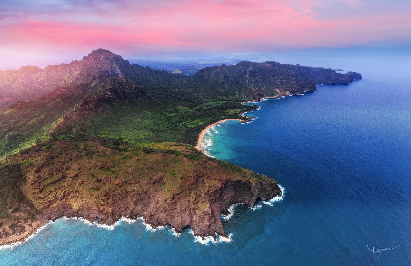 With 70% of Kauai being inaccessible due to no roads and private land blocking access to the coast, I took to the skies to explore unreachable areas in search of rugged coastlines.
This is a 9 shot panoramic view, captured with the #djimavic4pro.
