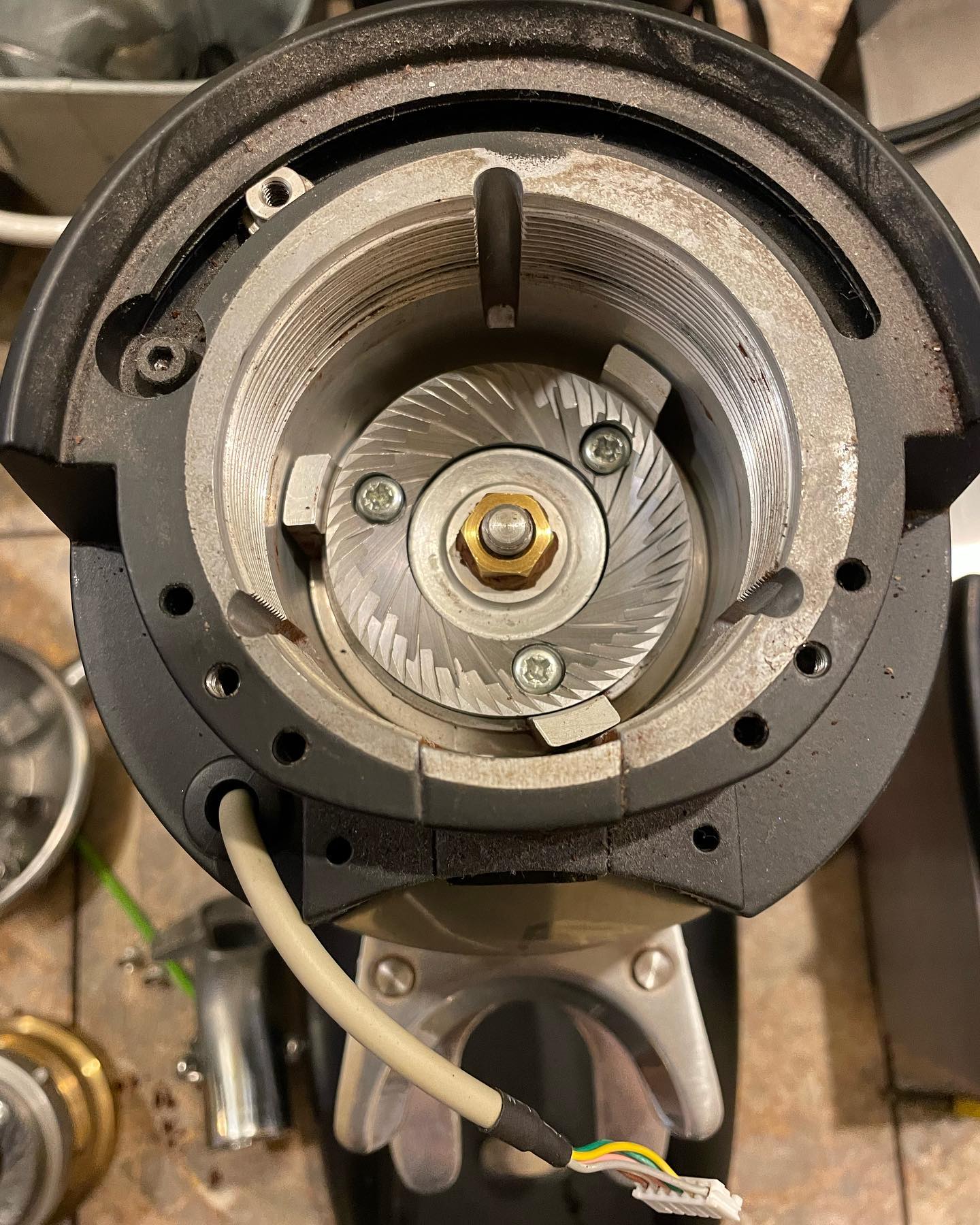 Grinder Maintenance. When was the last time you had your grinder serviced? An essential part of making espresso. Often grinders are over looked. Get in contact for more information and advice. It’s a great way of improving the quality and consistency of your drinks. #espresso #burr #conical