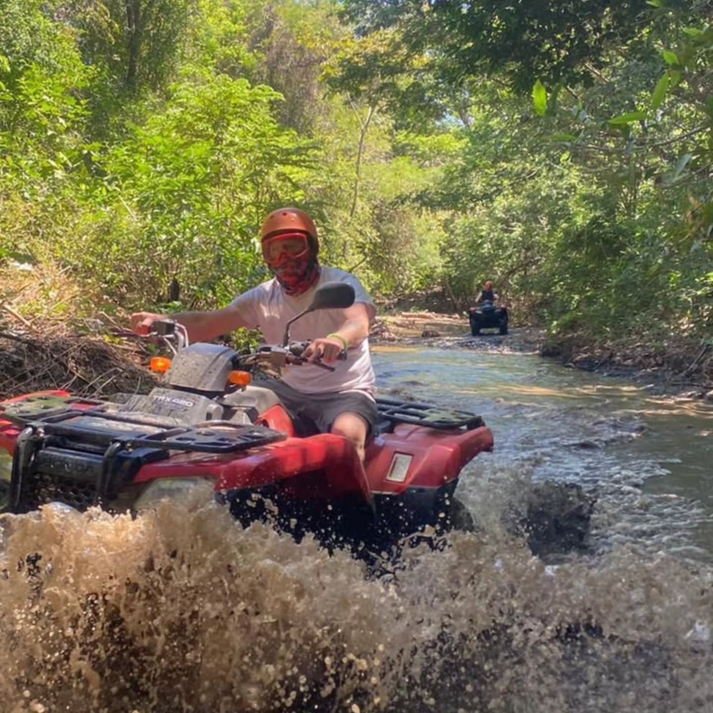 Thank God for this summer time! Mid March and we still make it nice and splashy!!
#atv #CostaRicaAdventure #summertime #summerbreak☀️