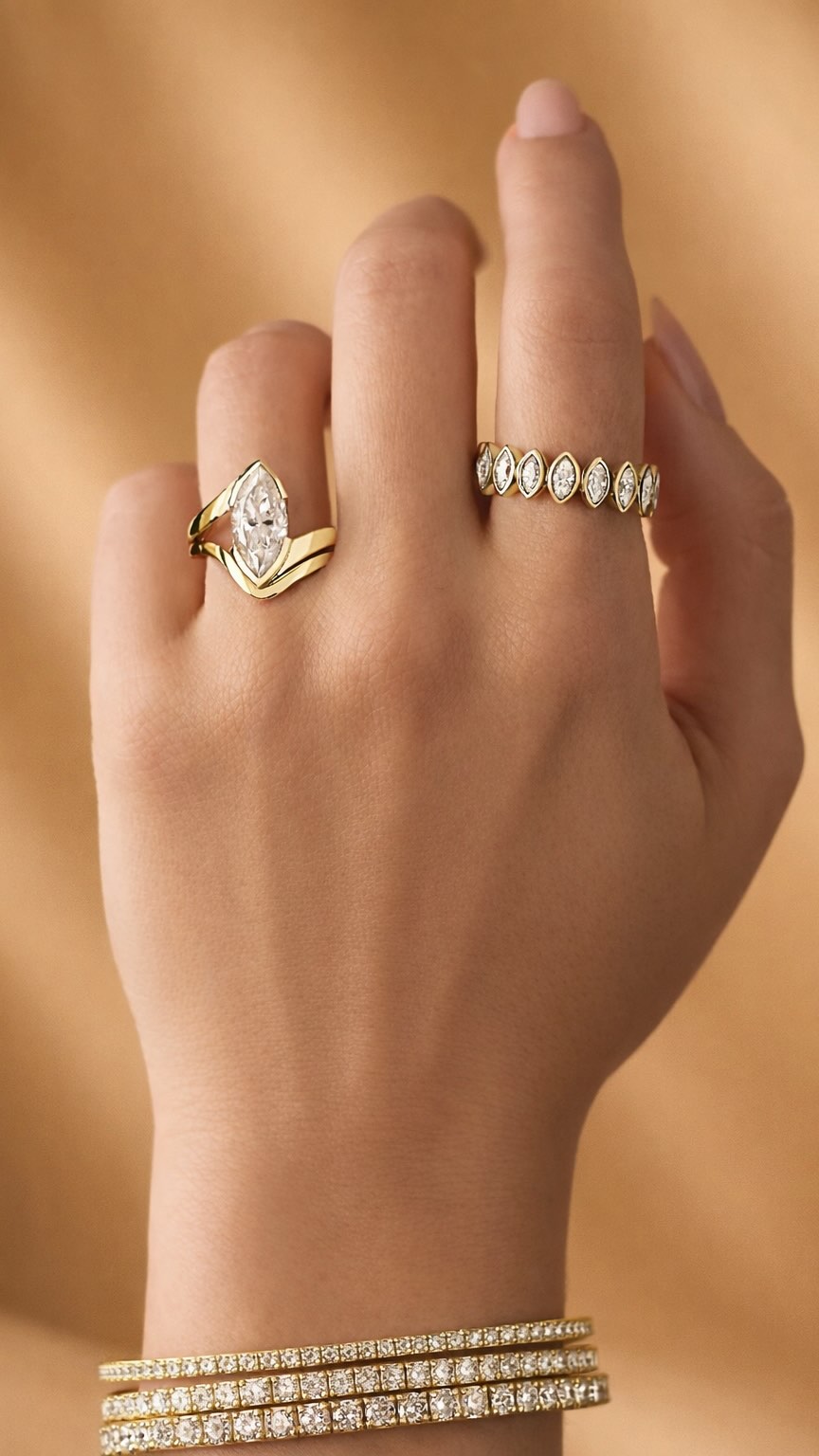 Marquise Diamonds shining with timeless brilliance…
#marquisediamond
#marquisering
#marquisediamondring
#marquiseengagementring
#bezelsetengagementring