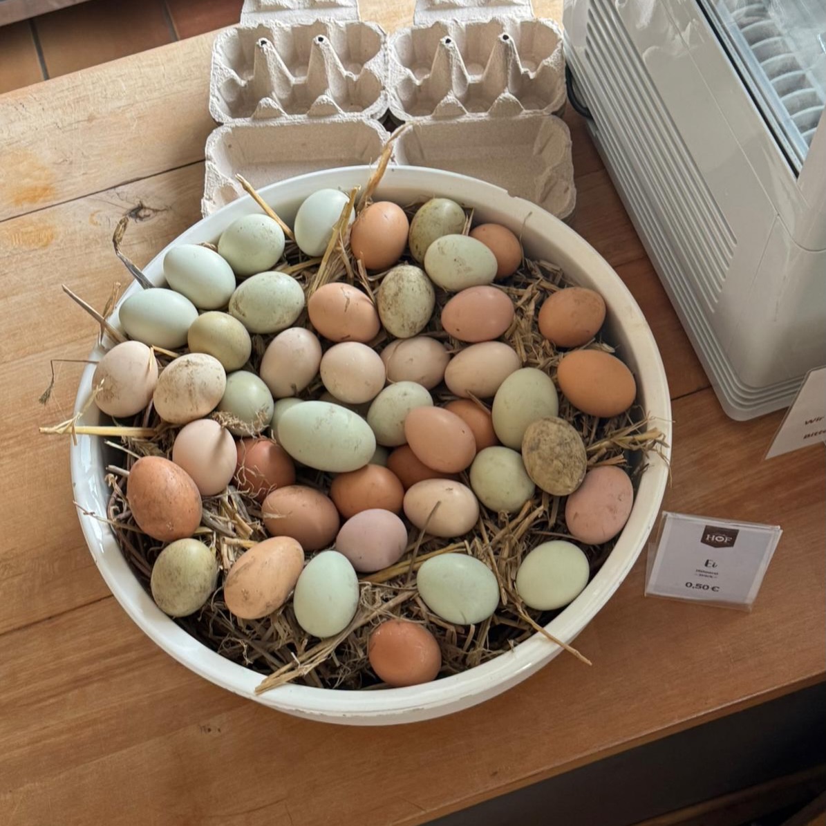 Färben ist hier nicht mehr nötig 🐰- jetzt im Hofladen!
Foto: @jule.anr