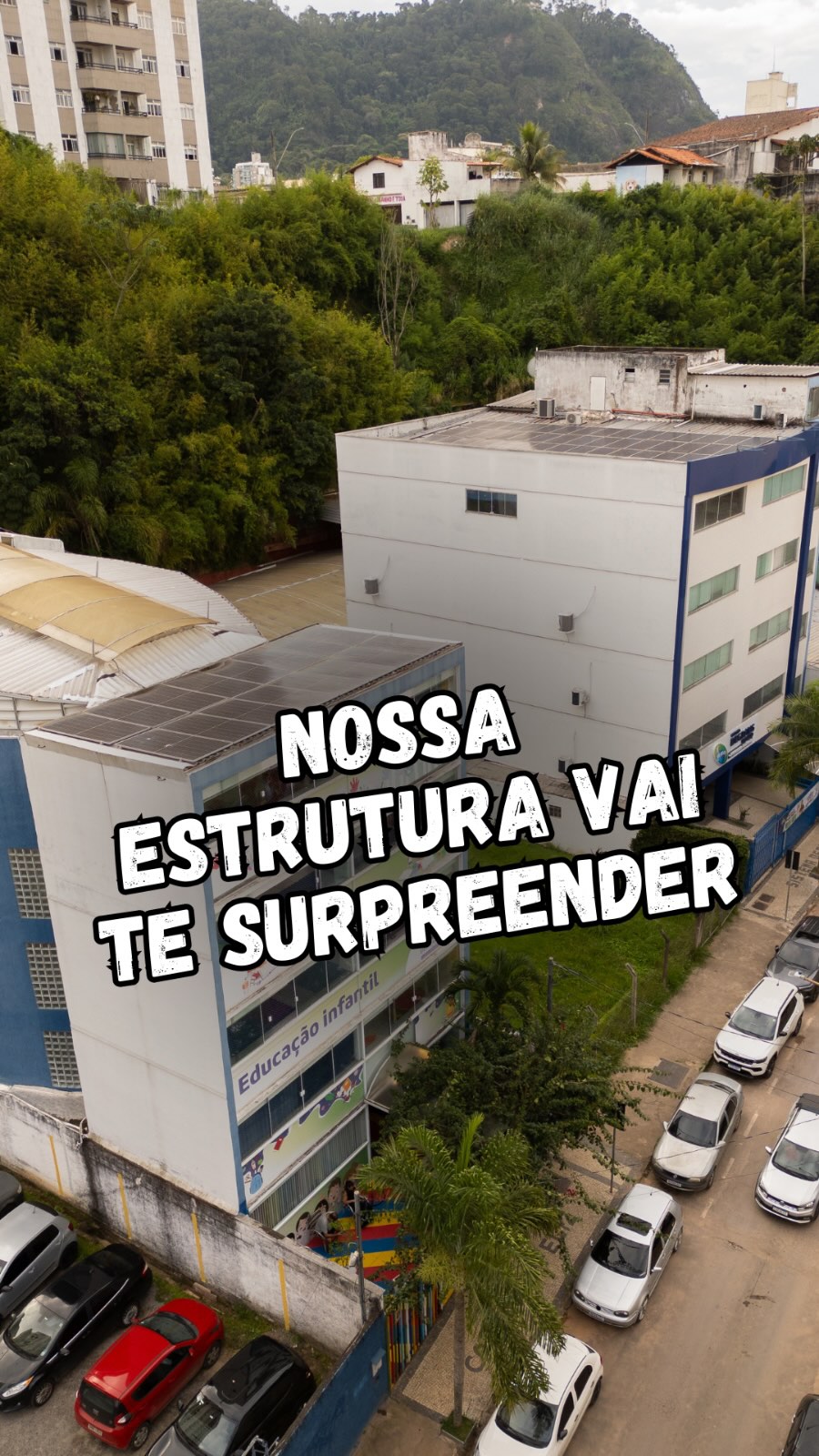 Algumas histórias começam pequenas… mas carregam um propósito enorme desde o primeiro dia.
Há 43 anos, o Sistema Degraus de Ensino nasceu em uma casinha simples no bairro São Mateus. Um espaço pequeno, mas cheio de sonhos, dedicação e a missão de transformar vidas por meio da educação.
Com o passar do tempo, aquele projeto começou a crescer. Mais alunos, mais famílias confiando no trabalho e um novo passo foi necessário: a mudança para a Avenida Rio Branco.
Em 2005, veio uma grande conquista: a sede própria. Um marco importante nessa trajetória.
Depois, em 2012, o Degraus deu mais um passo com a inauguração do prédio exclusivo da Educação Infantil, pensado para acolher e desenvolver os pequenos com todo cuidado.
Hoje, o Sistema Degraus de Ensino conta com uma estrutura completa, com pátios amplos, quadras, laboratórios e salas equipadas que oferecem conforto, estímulo e um ambiente ideal para aprender, pensar e vencer desafios.
E a história continua crescendo. Em breve, o Degraus dará mais um grande passo com o lançamento de uma nova unidade no Alphaville. Um novo capítulo que reforça o compromisso de levar educação de excelência para ainda mais famílias.
Quer conhecer tudo isso de perto? Clique no link da bio, agende uma visita e descubra o que o Degraus pode construir no futuro do seu filho.
#sistemadegraus #educacaoinfantil #infantil