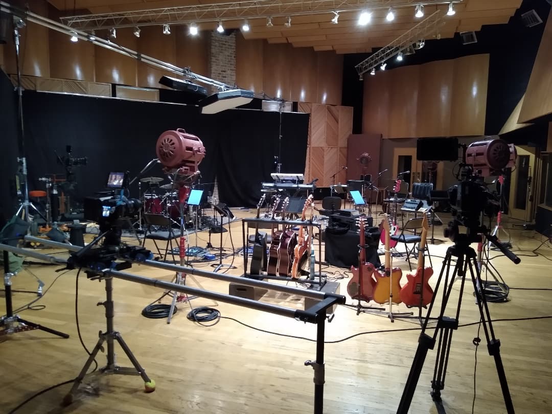 Cool session with good friends!
#thesoundkitchen #prsguitars #line6 #donmoen