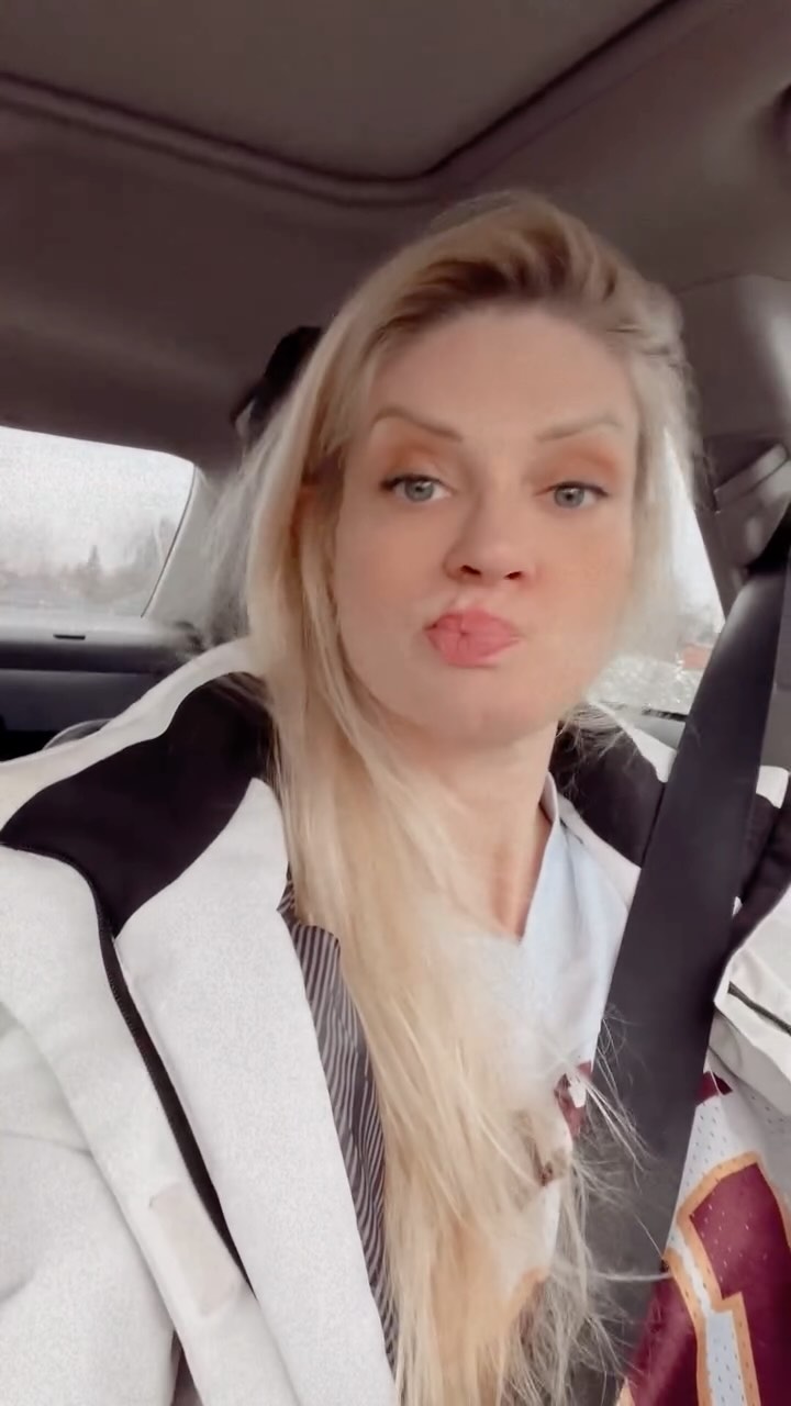 You don’t have to feel ready.
Just begin.
Years of being conditioned and trained as a classical cellist taught me to perfect before performing.
Perfection bred doubt.
Doubt kept me from doing.
Courage isn’t comfort.
It’s taking small action steps any way.
Every day is Day One. ⚔️
…also; fully expecting my children to unfollow me for this 😅
#dayone #juststart #perfectionisntperfect #authenticity #spiritual #leader #healer #dayone