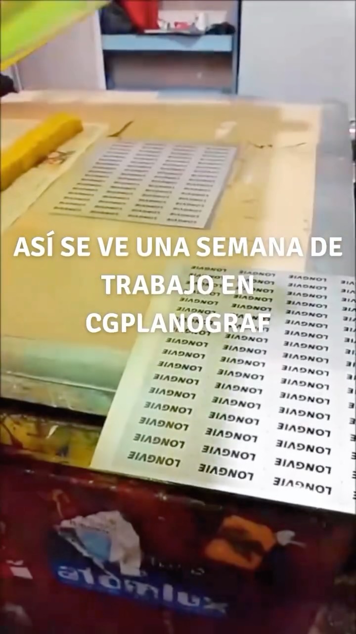 Así se ve una semana de trabajo en CG Planograf.
Entre máquinas prendidas, materiales por todos lados y muchos proyectos en marcha, fuimos sacando distintos trabajos que ya están listos para ir a su destino.
Carteles, chapas, calcos y producciones que pasan por nuestras manos con mucho detalle y dedicación. Cada pedido es distinto, pero todos tienen algo en común: las ganas de que el resultado quede impecable.
Gracias a todos los que confían en nuestro trabajo semana a semana 🙌
¿Tenés un proyecto en mente? Escribinos y lo hacemos realidad. 💪
#CGPlanograf #Cartelería #ProducciónGráfica #TrabajoDeLaSemana #HechoConDedicación