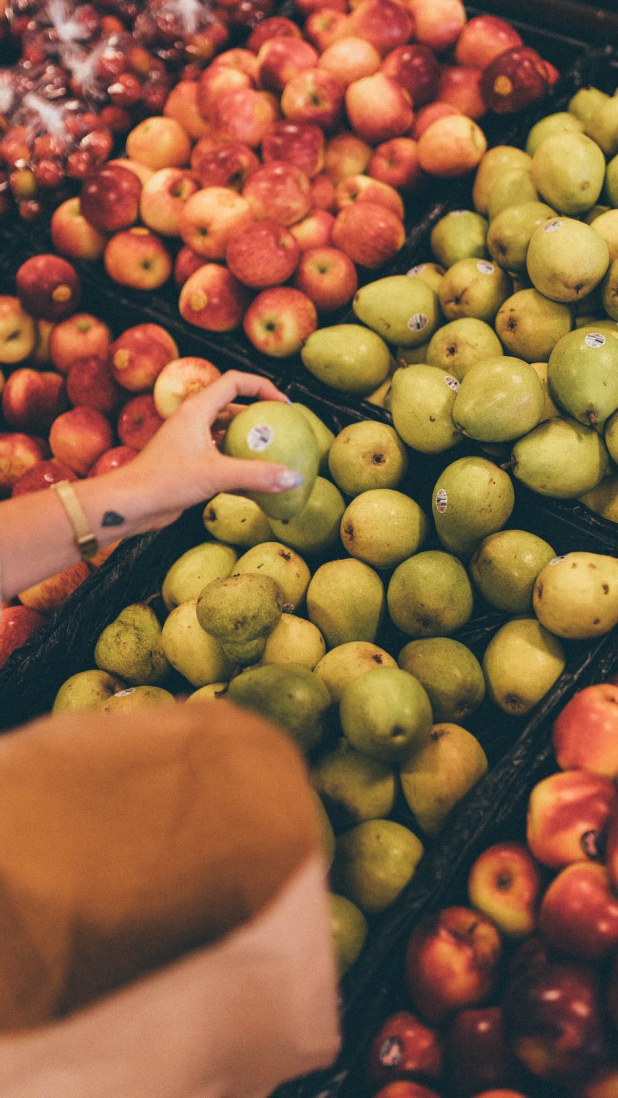 We’ve become so used to living out of packets that many people have forgotten what real food actually looks like.
And just to be clear - I’m not saying you can’t have anything that comes in a packet. (Not all packed food is created equal, take popcorn for example if it’s jus popcorn , salt and butter or oil , it’s not considered an unhealthy processed food)
What I am saying is that we’ve swung too far in that direction.
When most of our diet is made up of packaged foods, highly processed snacks, and convenience meals, we start to lose the balance that our bodies actually thrive on.
The goal isn’t perfection.
The goal is shifting the balance back.
More whole foods.
More meals cooked from real ingredients.
More foods that our bodies recognise.
And fewer things that come with a paragraph-long ingredient list.
When whole foods become the foundation of your nutrition, your body tends to respond with better energy, better digestion, and better overall health.
It’s not about eliminating packaged foods entirely.
It’s about remembering that they should be the extra, not the foundation.
#realfood
#wholefoods
#nutritioneducation
#nutritionbalance
#guthealth