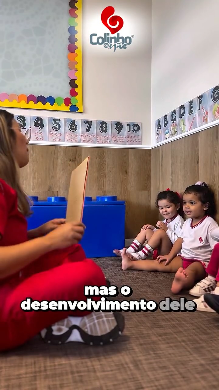 Cuidar do seu filho é essencial.
Mas o desenvolvimento dele vai além disso.
Na Colinho de Mãe, seu filho não apenas passa o dia — ele aprende o tempo todo.
Entre atividades pedagógicas, leitura, projetos, música e movimento, o aprendizado acontece de forma completa: no cognitivo, no emocional, no físico e no social.
Tudo isso enquanto ele é cuidado, alimentado e acolhido. ✨
Quer conhecer um ambiente que cuida e desenvolve o seu filho todos os dias?
Agende uma visita.
🏫 Creche Escola Colinho de Mãe
👶 Educação Infantil
📍 Quadra 08, Conjunto F, Lote 47, Sobradinho/DF
📲 WhatsApp: (61) 99147-5825