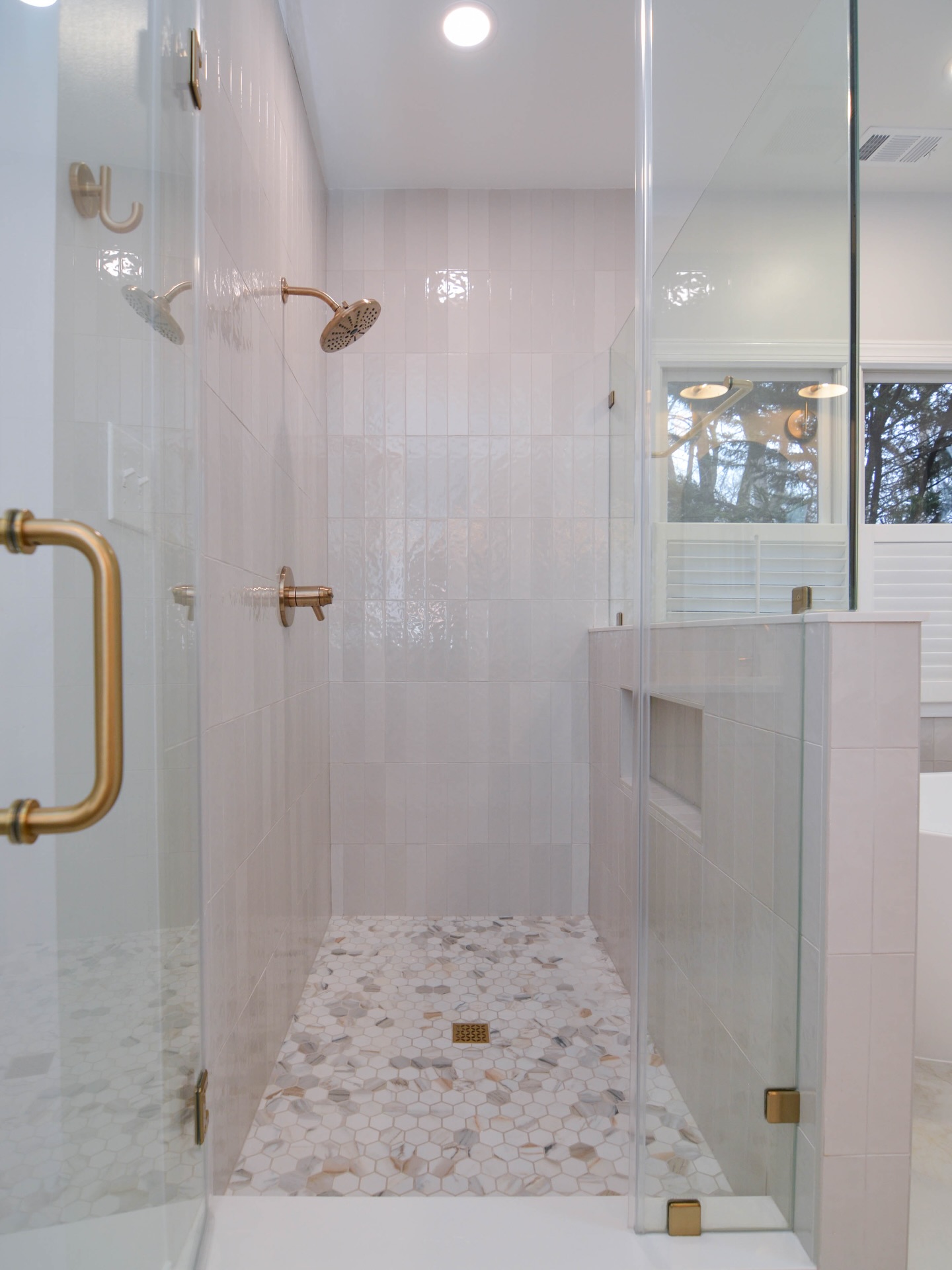 Redesigned the awkward layout to accommodate for an additional bathroom, and closet for the guest bedroom while adding a secondary closet for the primary bedroom.
My favorite is when builders question my design choices and then become surprised at how beautiful it turns out!
We went with a softer palette in the primary bathroom, and something more lively in the kid’s bathroom, and they both turned out 👩🍳😘