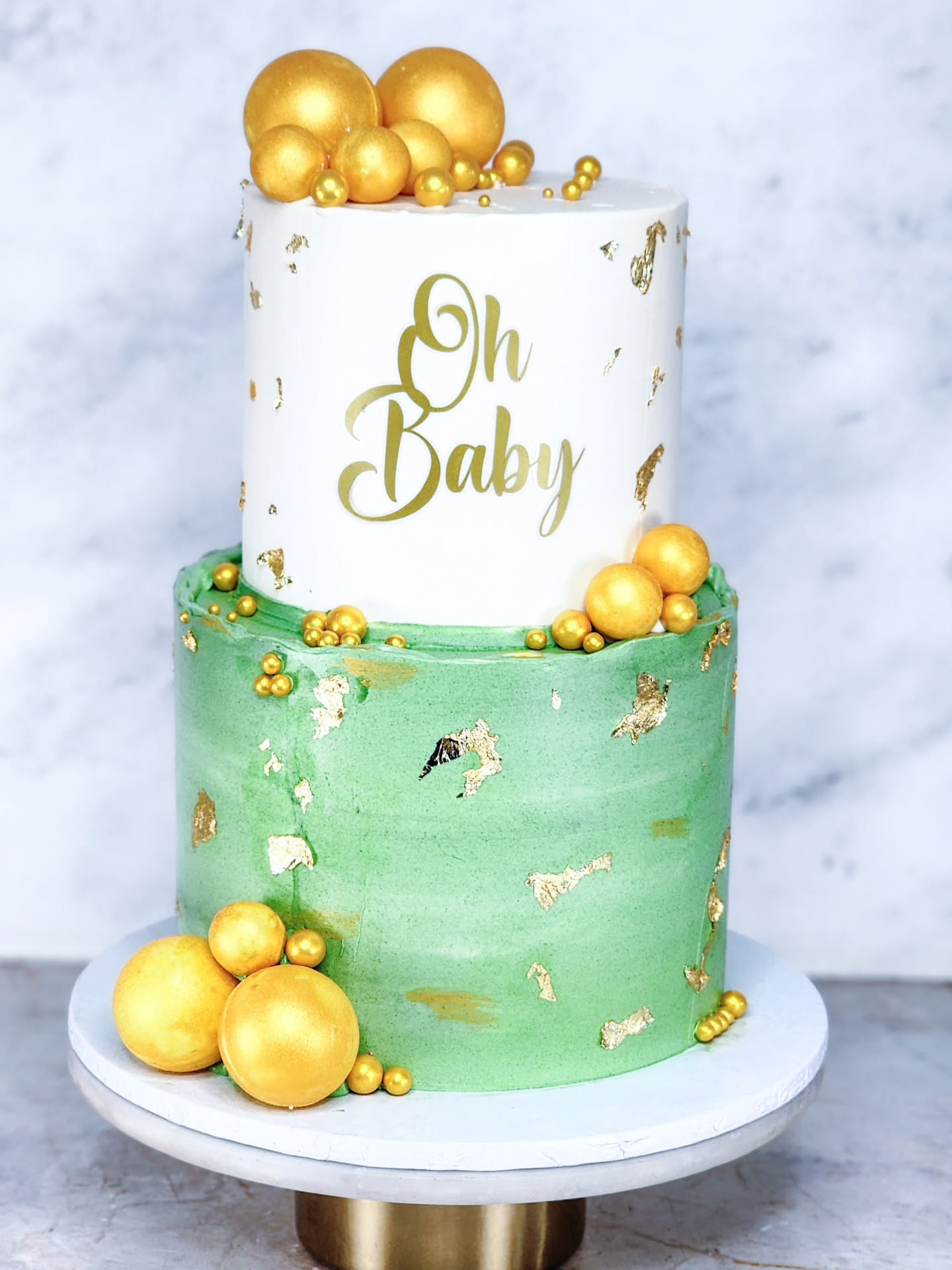 Oh Baby !
#BabyShowerCake #2tiercake #chocolatesphere #2026Bakes #Marlenebakes