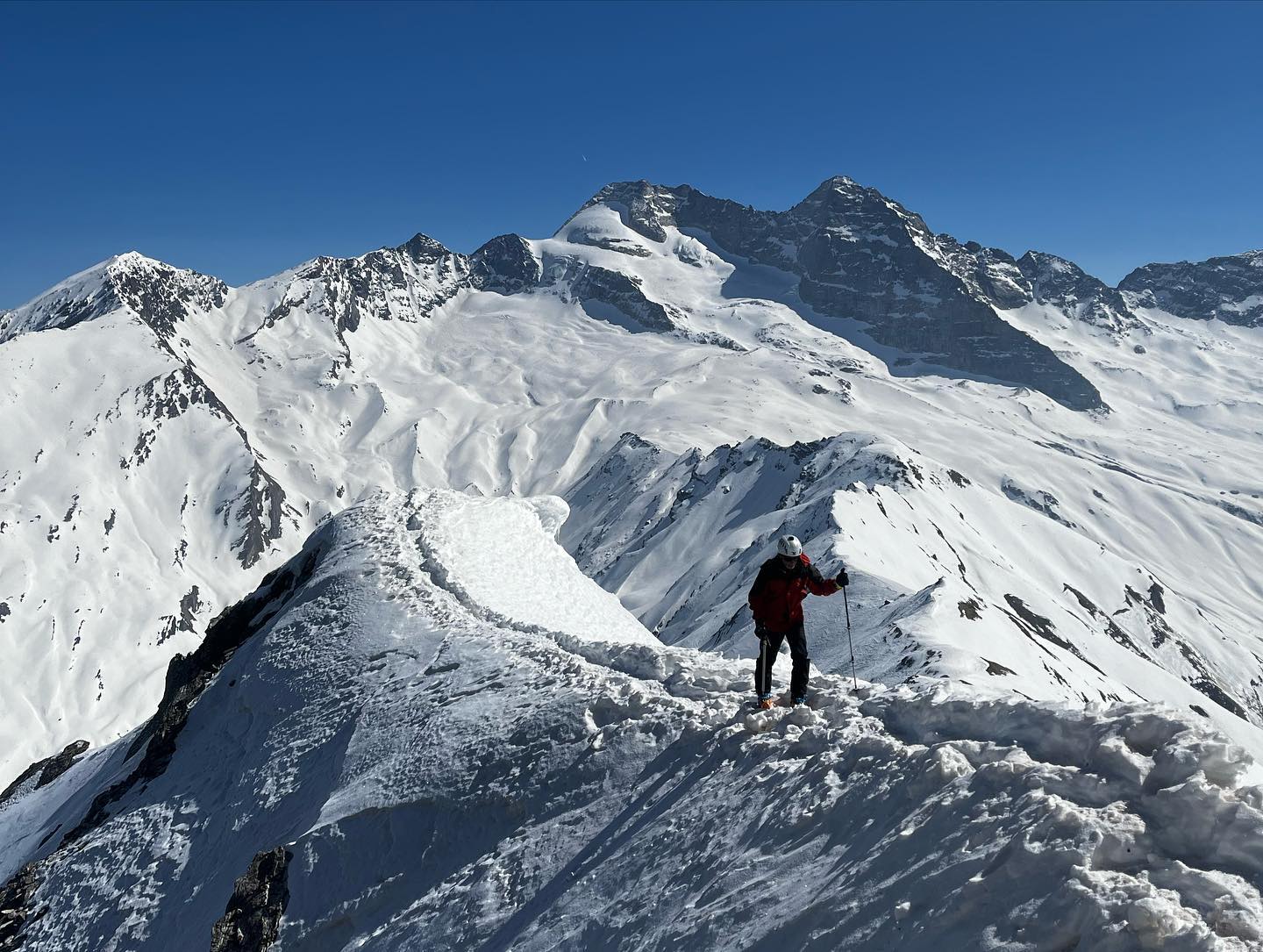 From Brenner to Innsbruck☀️ #scialpinismo #austria #guidealpine #skitouring #hohewand #sunny #nature #smile