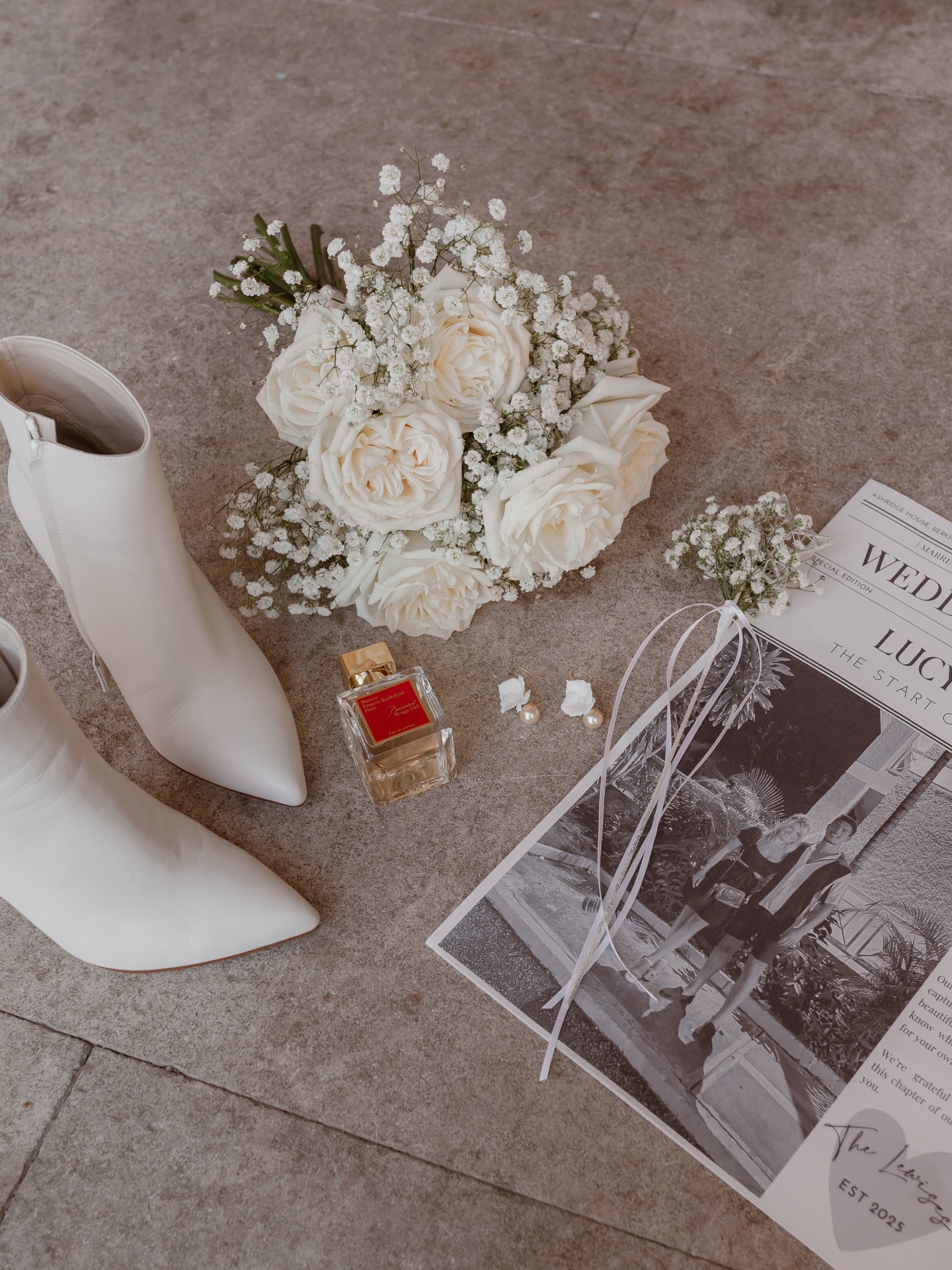Lucy and Elliot’s wedding day was nothing short of a dream. 💭
This beautiful couple had literally EVERYTHING from birds of prey, magicians, live music during their wedding breakfast and glitter ball walls to name just a few! This was one of those weddings I wish I’d been on the guest list! ✨👌🏼
Venue @ashridgehouse
Photography @brittanypainter
Flowers @appleblossomflowers
Hair and make up @astondavieshairandmakeupartist Assisted by @makeupbybethloader @rebecca.brownmakeup
Dress @suzanneneville
Boutique @elliesandersonbridal
Veil @rebeccaannedesigns
Earrings @megantheresecouture
Rings @gemshattongarden
Shoes @freyaroselondon
Suits @anthonyblaymenswear
Evening dress @maramariebridal
Evening shoes @aquazzura
Evening bag @sophiawebster
Bridesmaids dresses @bridesmaidbyjb
Band @thefunctionband
Magician @saavmagician
Stationery @km_stationeryanddesign
Disco ball wall @candyflosscreations
#weddinginspiration #ashridgehousewedding #hertfordshireflorist #luxuryflorist #beautifulwedding