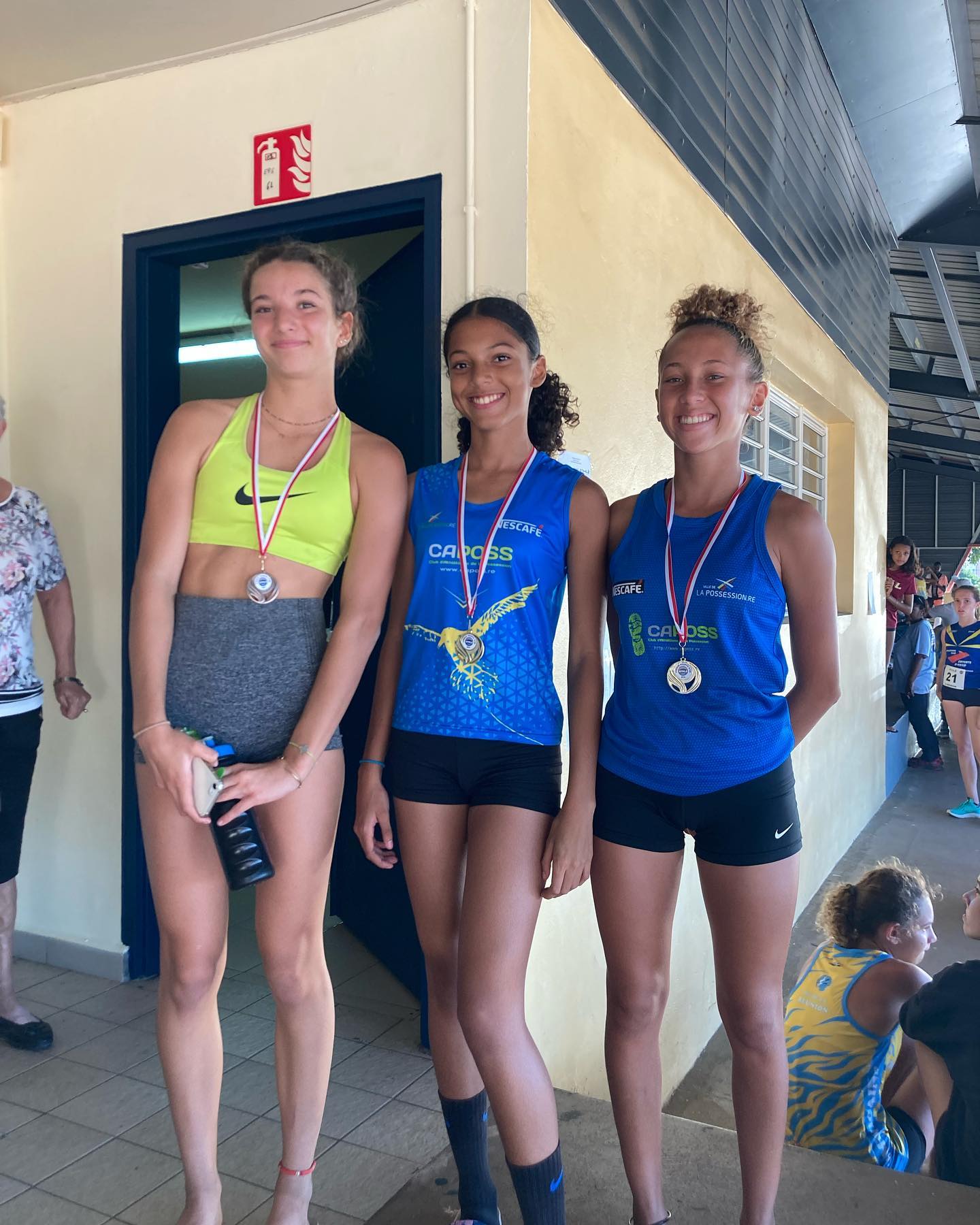 Finale pointes d’or 974
100% de victoire 🏆chez les filles
@anais.pvl 105 pts au triathlon en minime 1 suivie par sa camarade de la même année Maëlle Ferblantier @maelle_ferblnt 102 pts
Elles auront l’honneur de participer à la coupe de France des ligues le 14 juillet prochain à Angers
Marilou Burlot en benjamine remporte le titre avec 100pts
Alors un triplé pour l’an prochain ?
#ffa #athletisme #pointesdor #challenge #performance #records #trackandfield #caposs #lapossession #reunion #benjaminminime #passion #sport #running #974 #iledelareunion