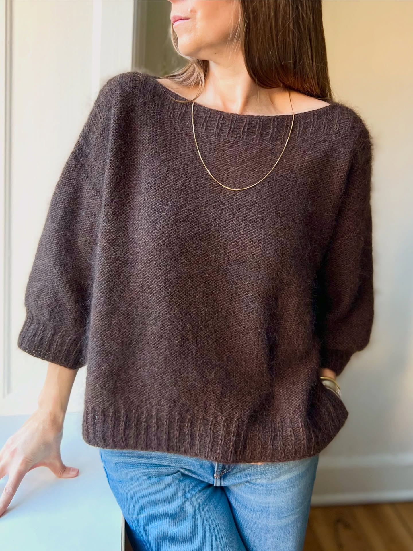 L u c i a B l o u s e P u r a
If you like the wrong side of stockinette stitch as much as I do, this design lets it shine.
Pattern available on Ravelry and at www.refinedknitwear.com
-
-
-
#knitwear #knit #isageryarn #refinedknitwear #luciablousepura